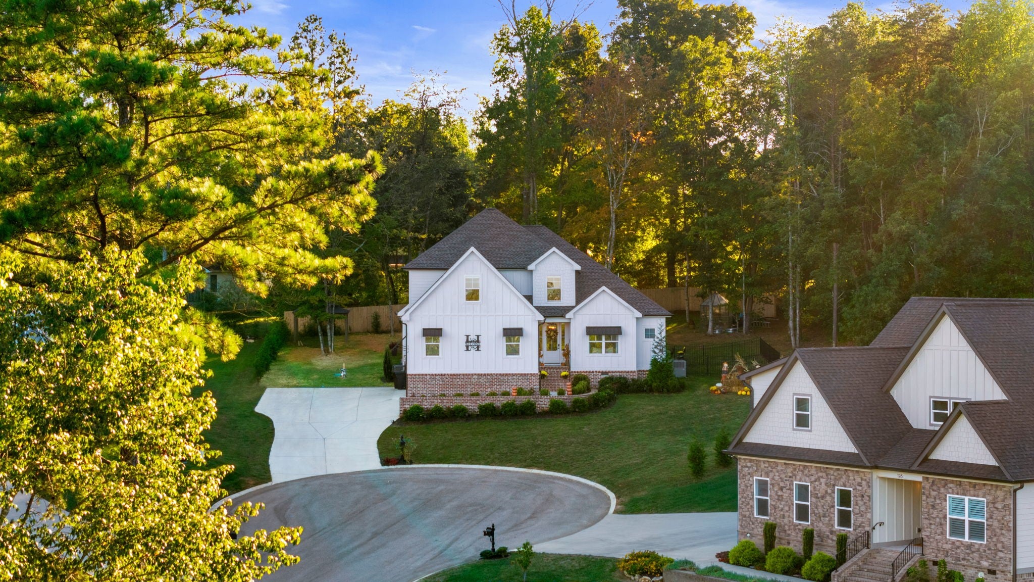 132 Opal Trl NW