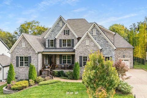 1013 Firestone Dr Franklin TN 37067