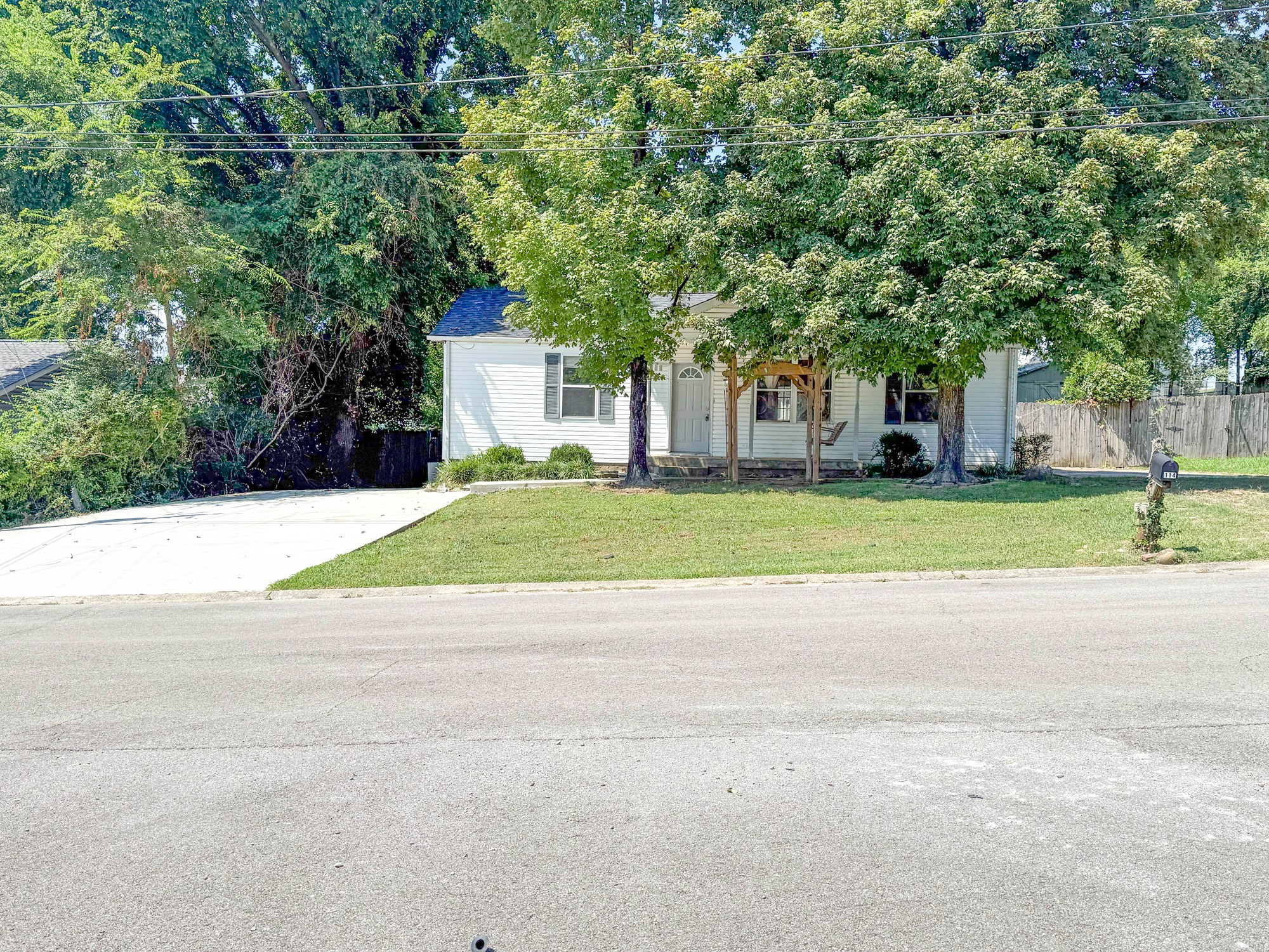 114 Cedar Ridge Dr