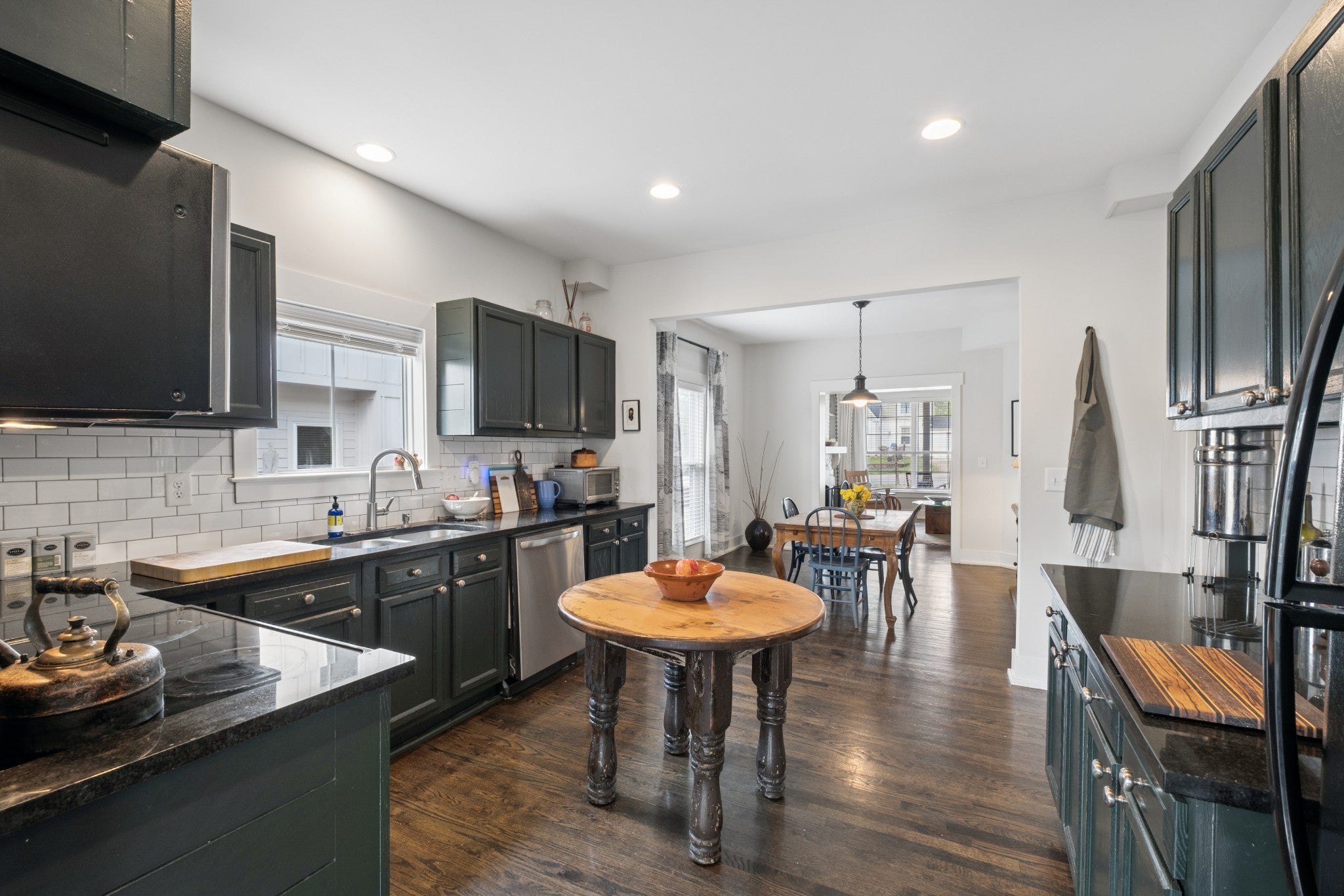 listing at 1202 Kirkland Ave, Nashville