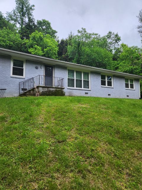 513 Draper Ln Gainesboro TN 38562