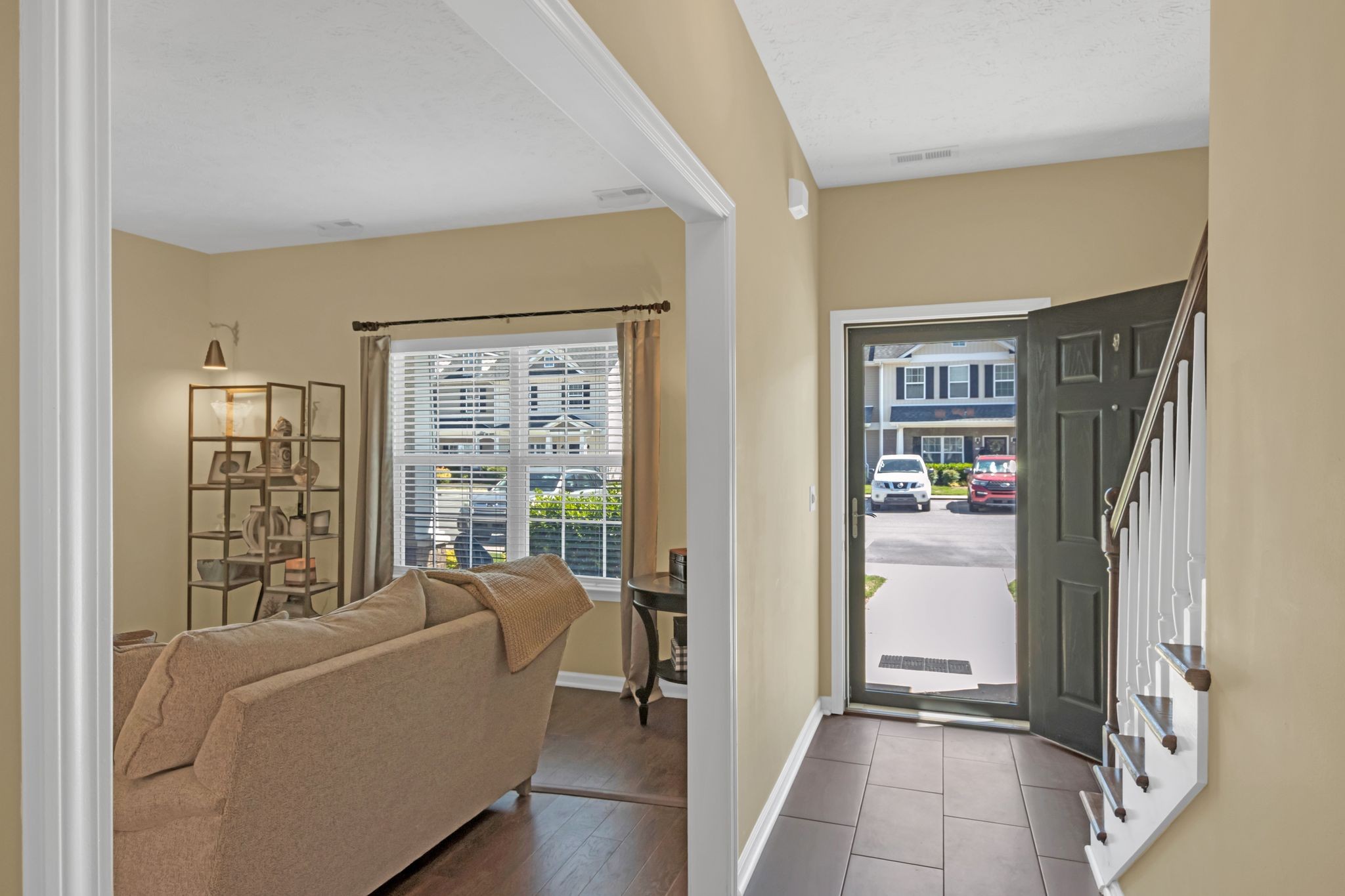 2429 New Holland Cir