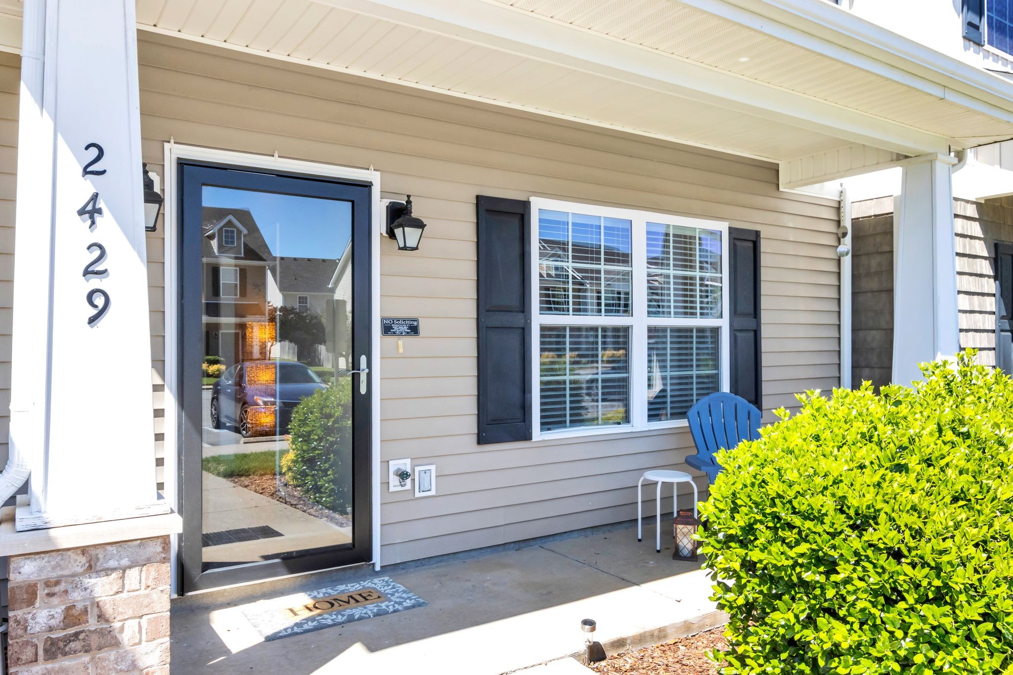 2429 New Holland Cir