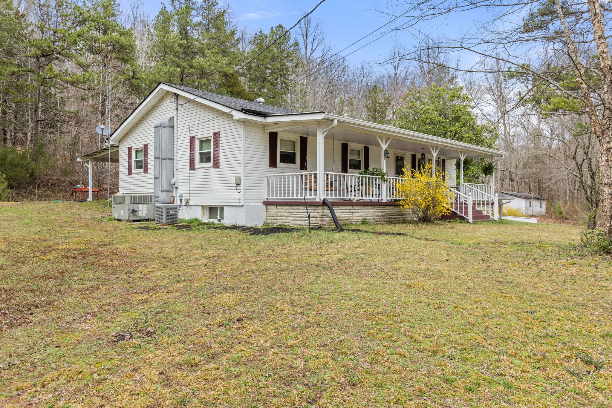 1563 Centerville Hwy