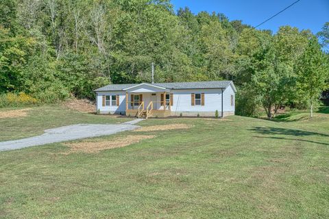 2204 Wartrace Hwy Whitleyville TN 38588
