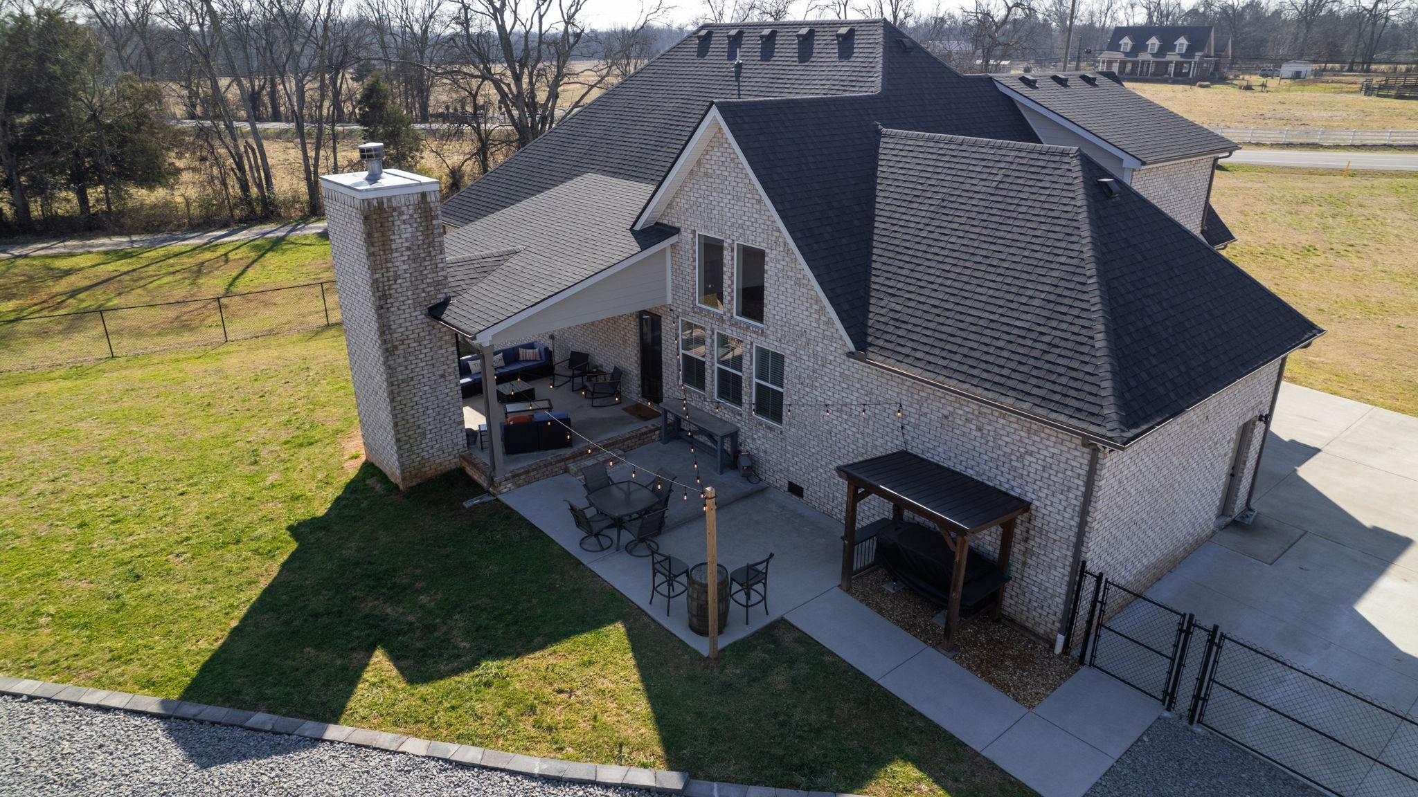 6516 Old Nashville Hwy