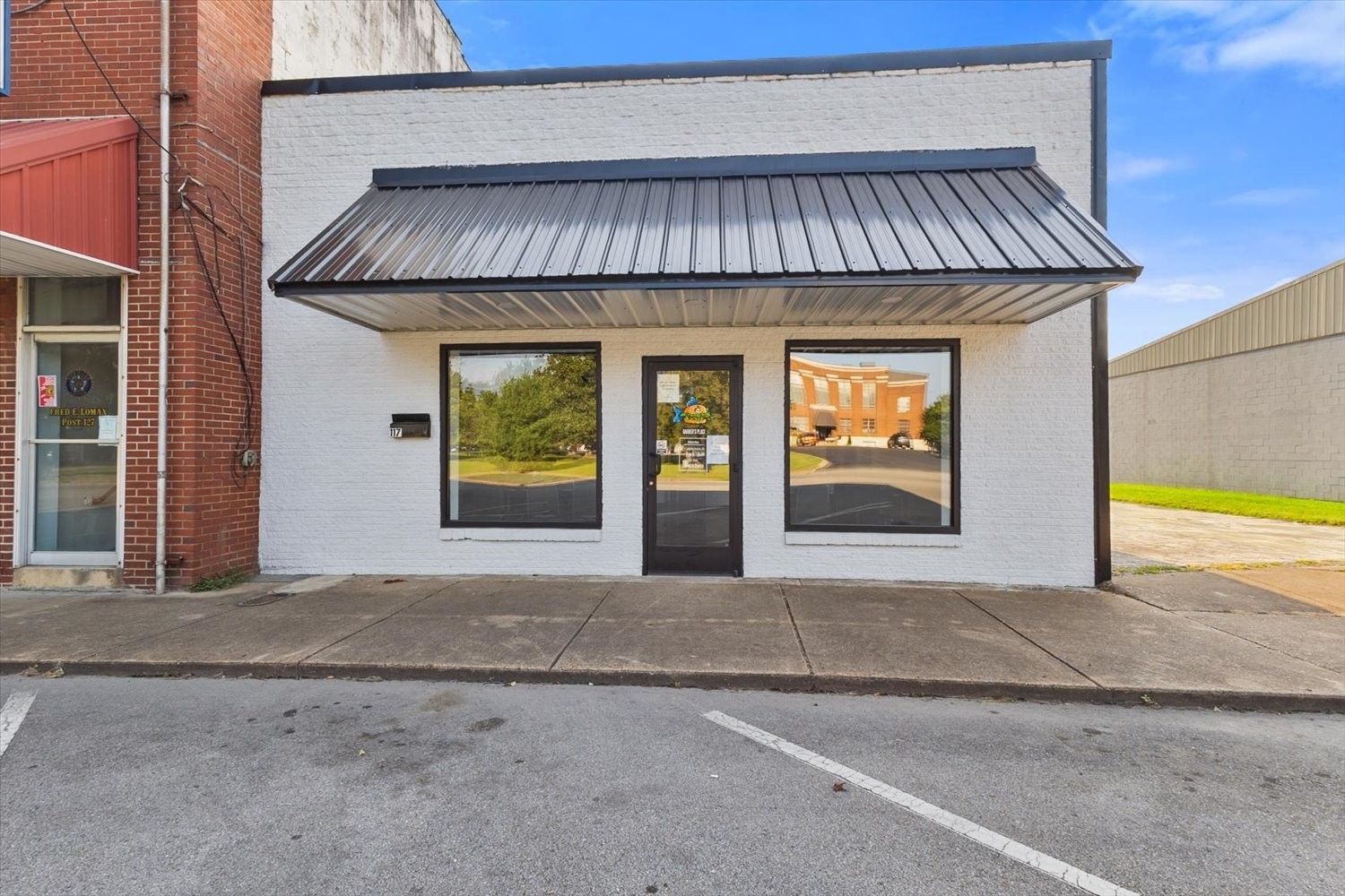 Photo 1 of 20 — 117 N Park St, Hohenwald, TN 38462