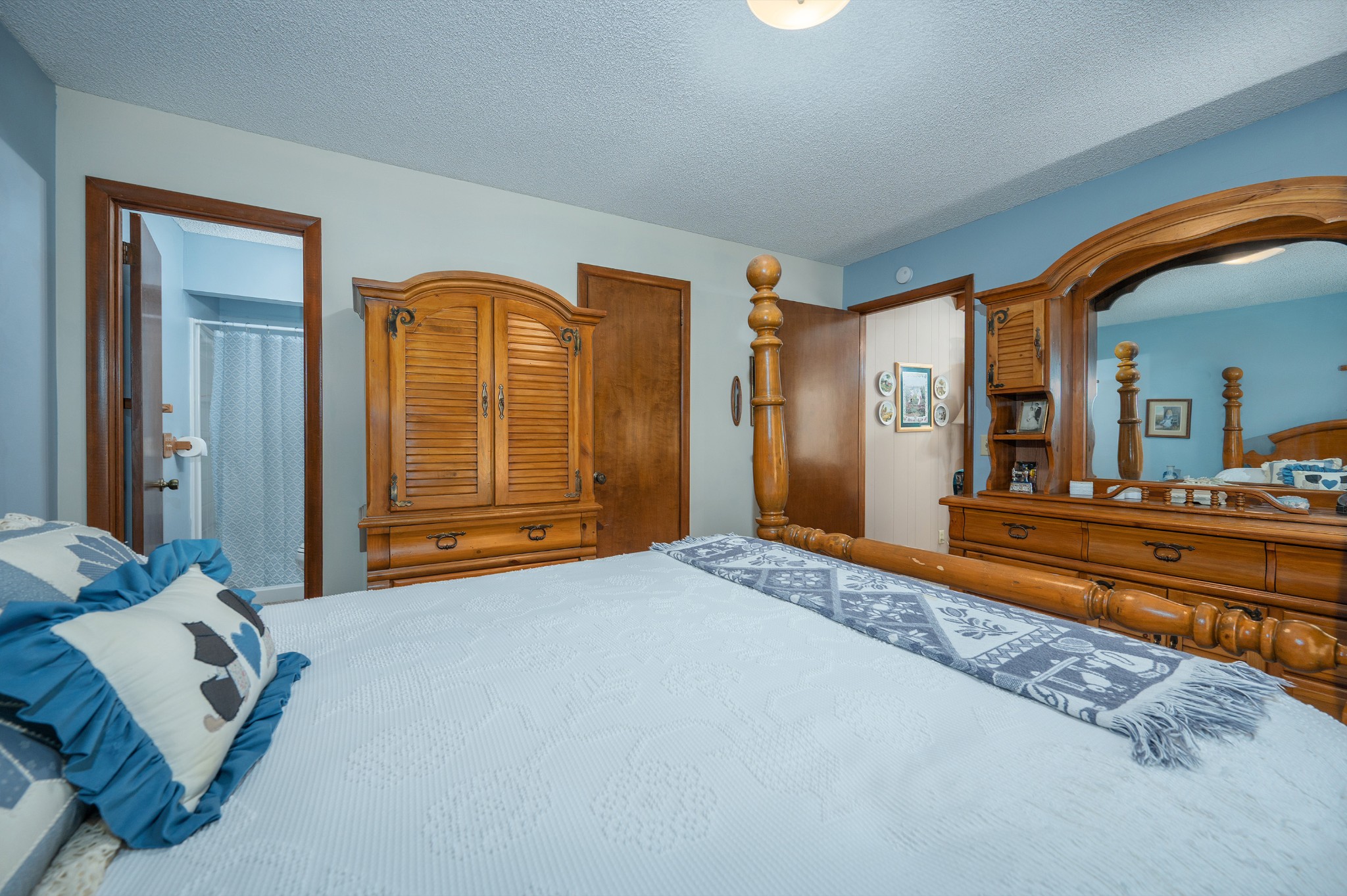310 Lisa Ln