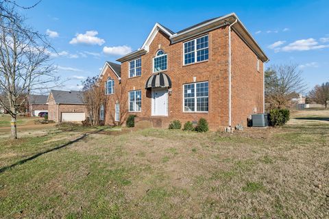 138 Huntington Pl Hendersonville TN 37075