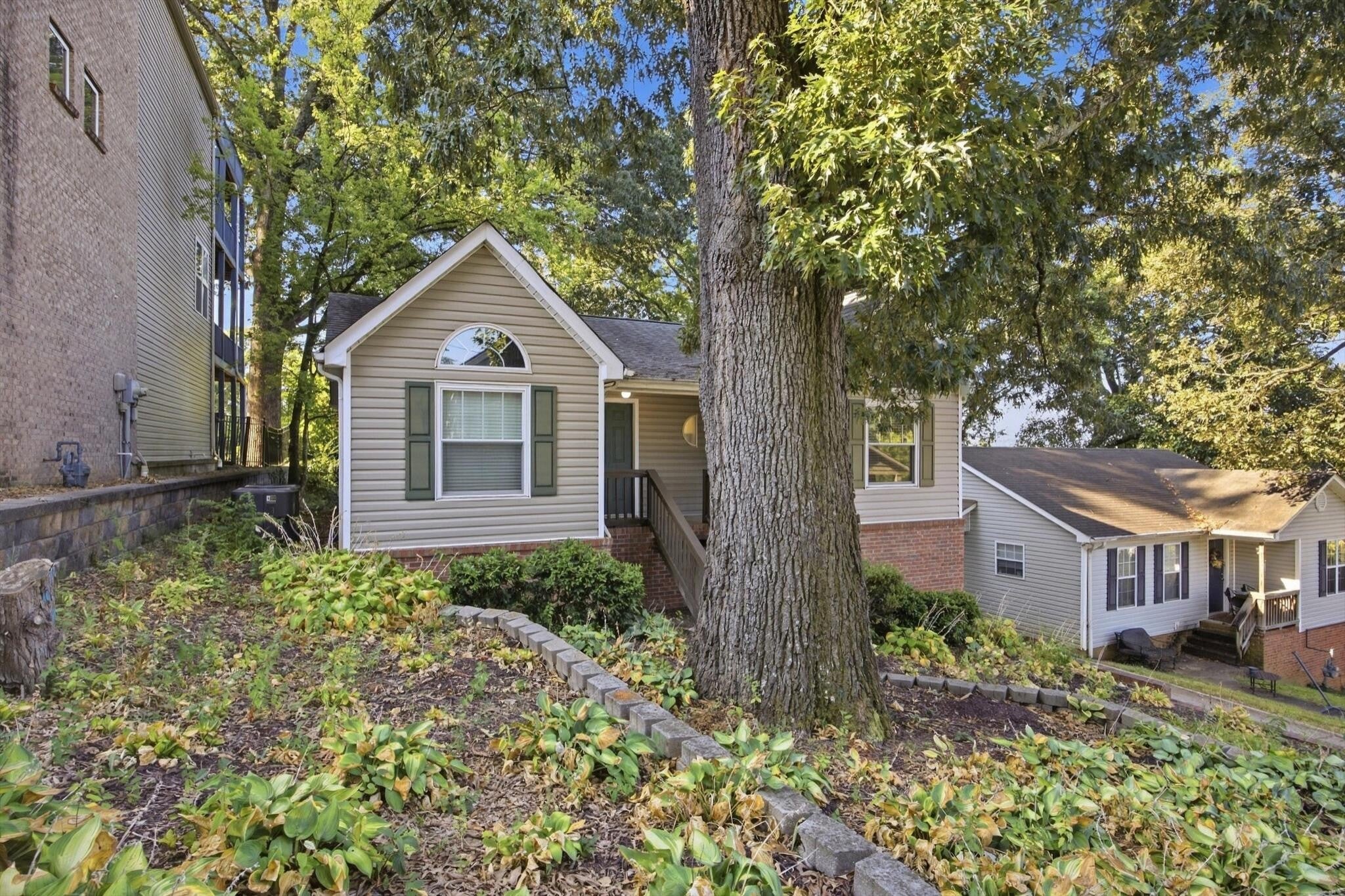 112 E Manning Street