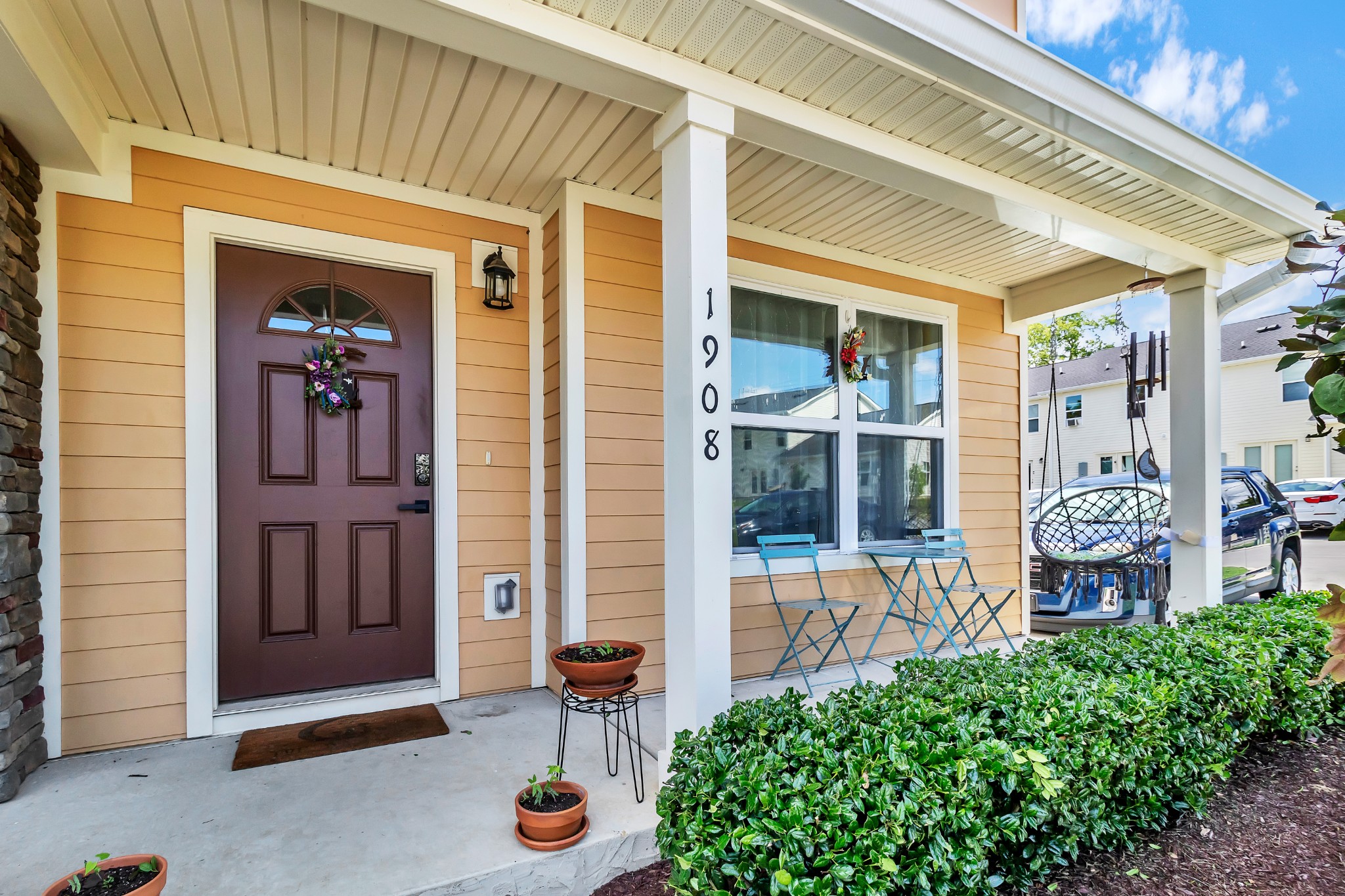 1908 Lombardia Ln
