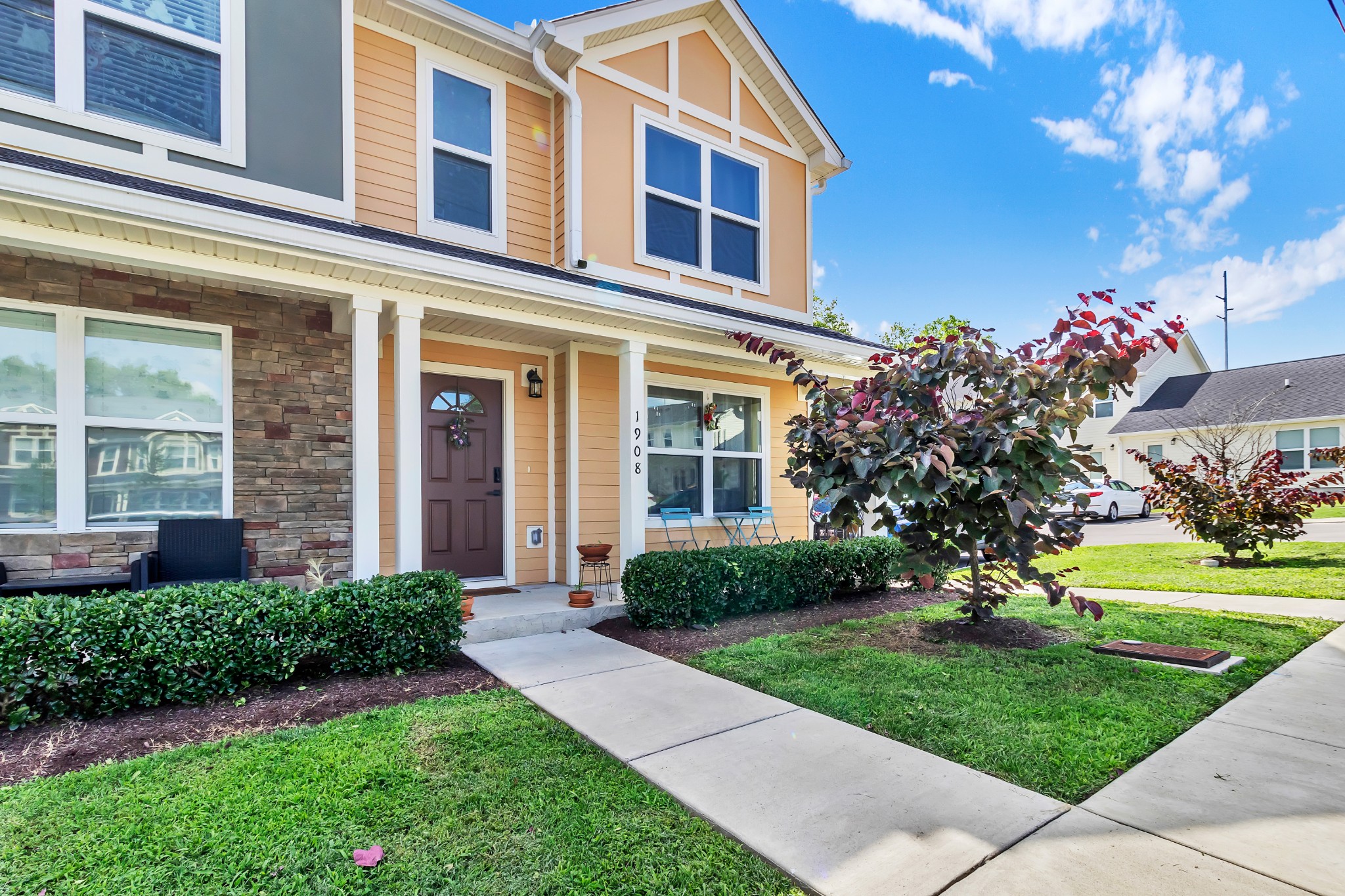 1908 Lombardia Ln