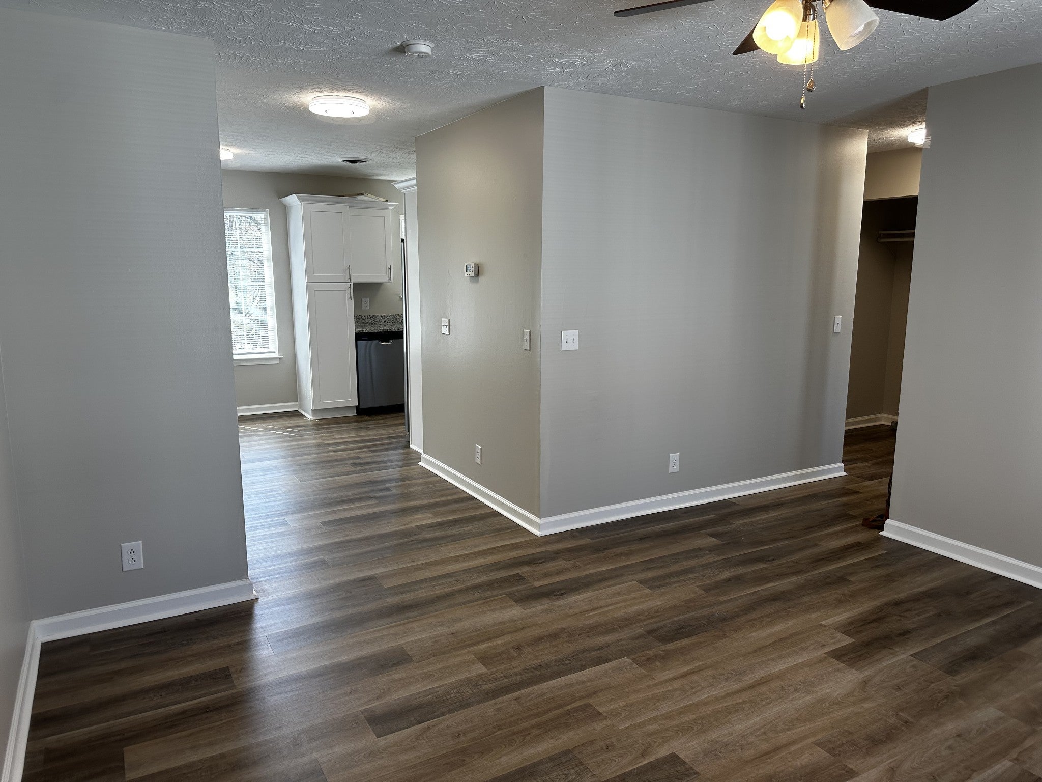 1506 Batts Blvd 4