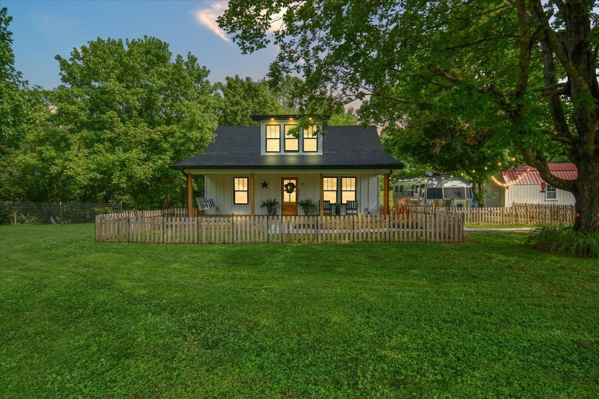 145 W Hollis Chapel RD