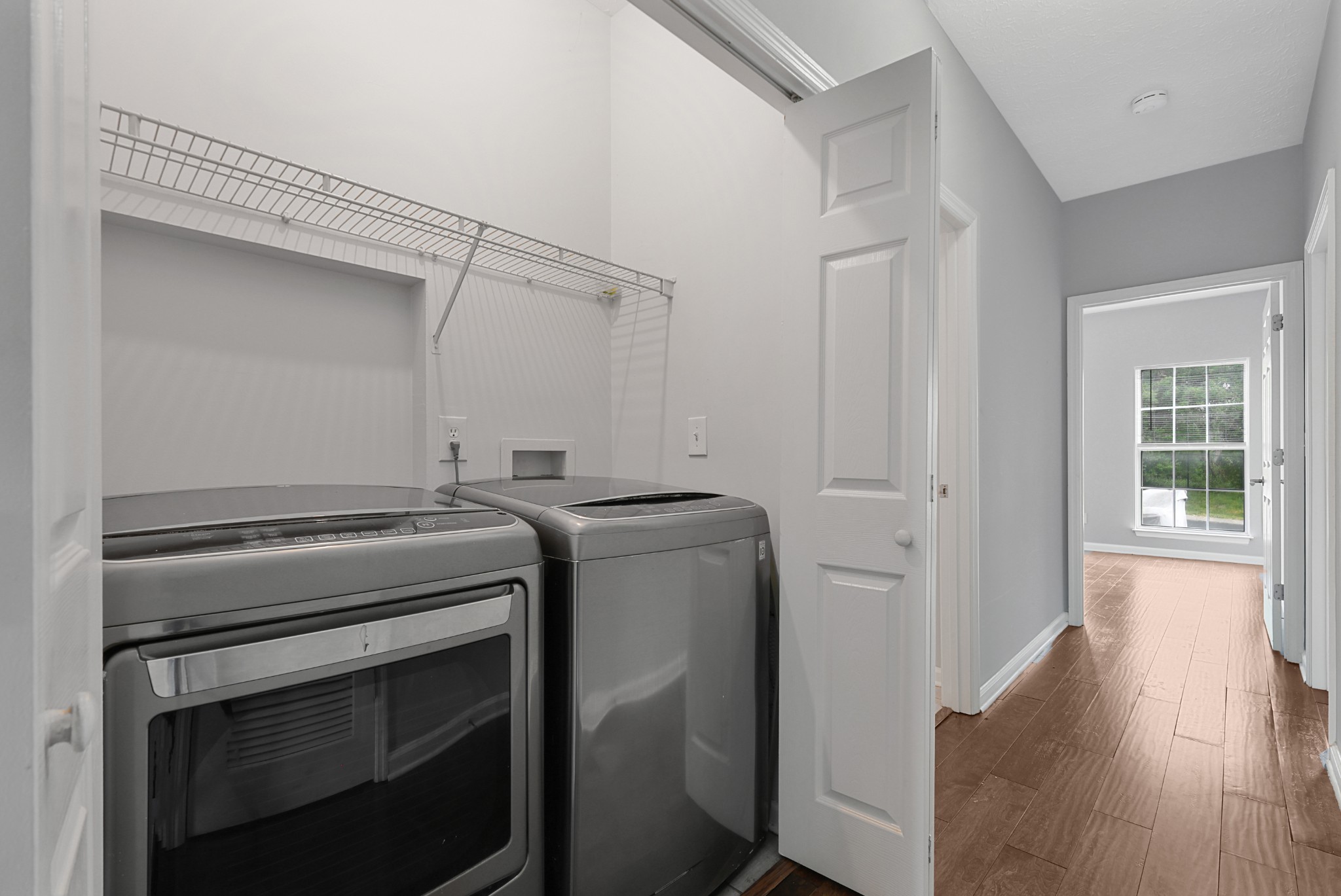 907 Churchill Xing 907