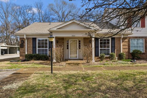 8300 Sawyer Brown Rd D301 Nashville TN 37221