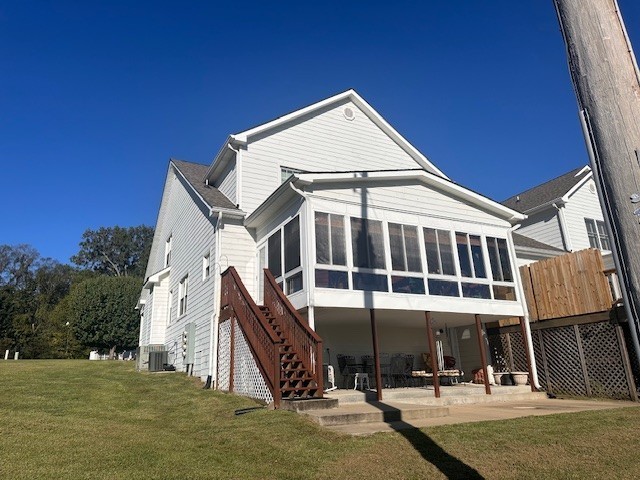 106 Rose Dr