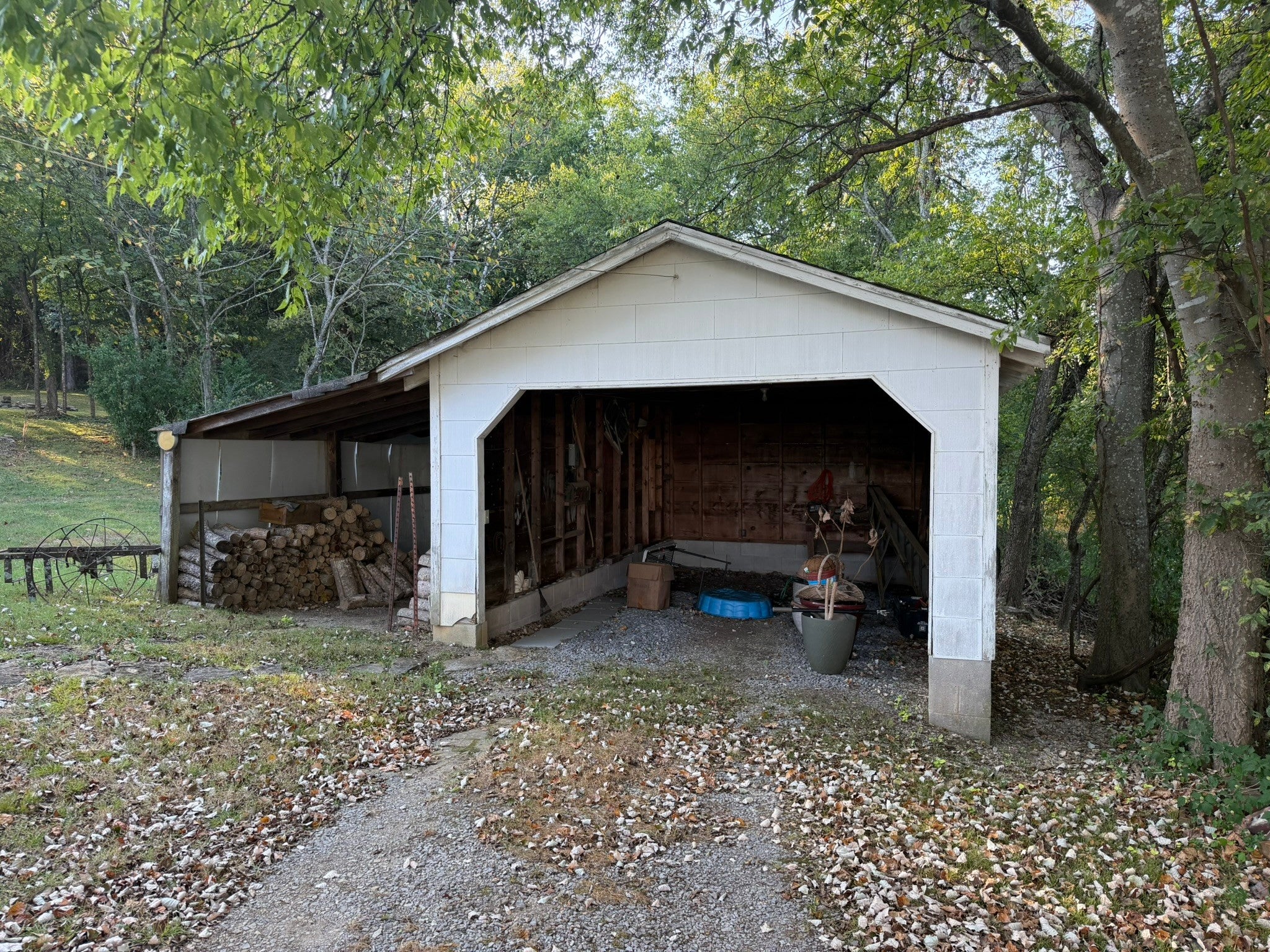 300 W Main St