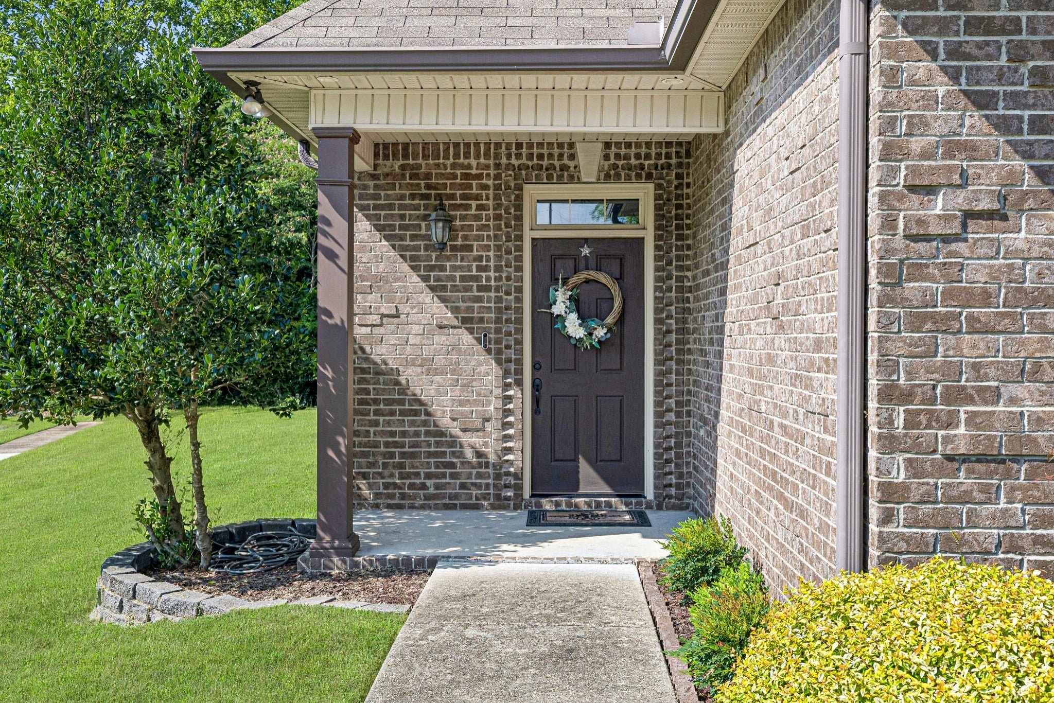 5150 Myra Dr
