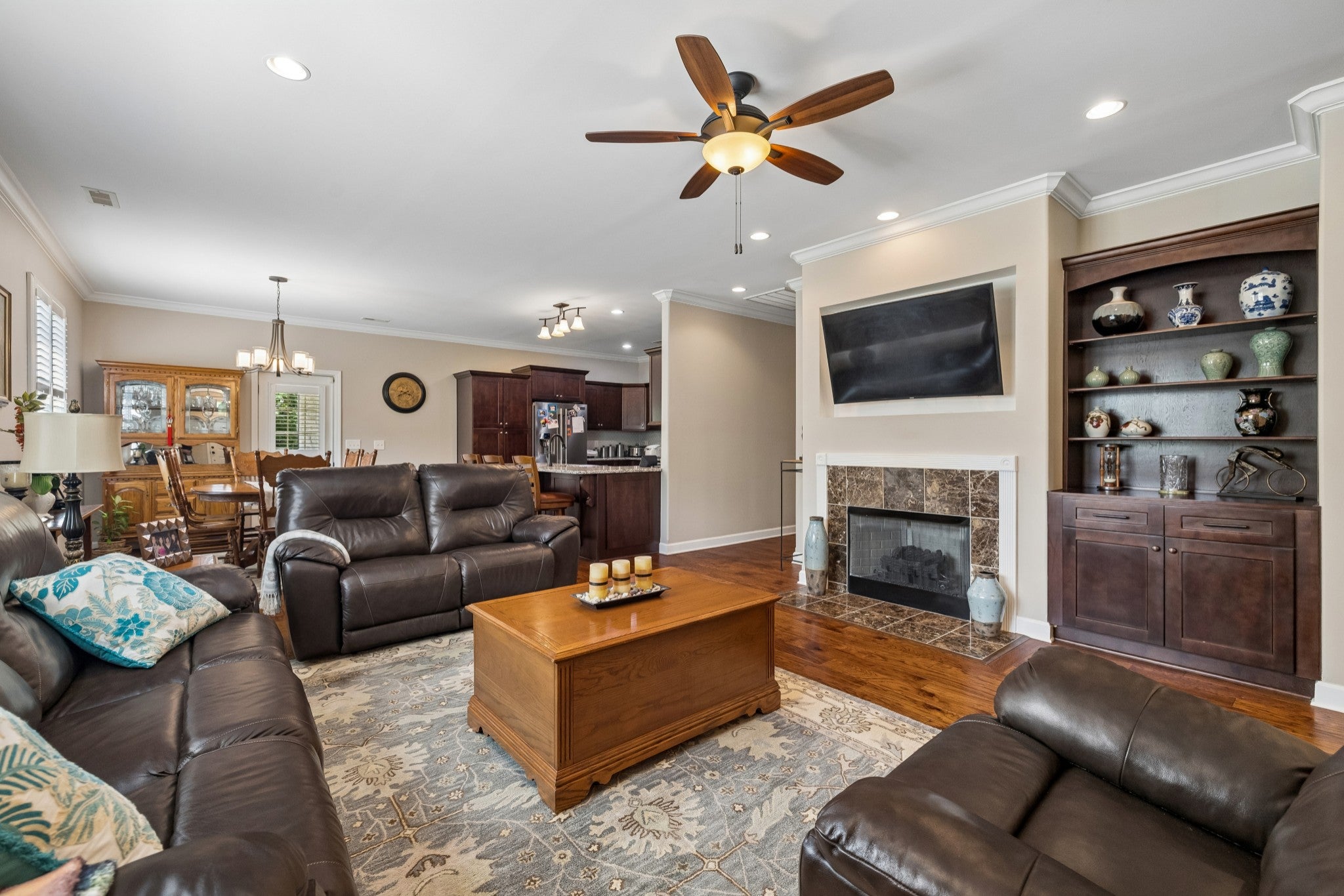 5150 Myra Dr
