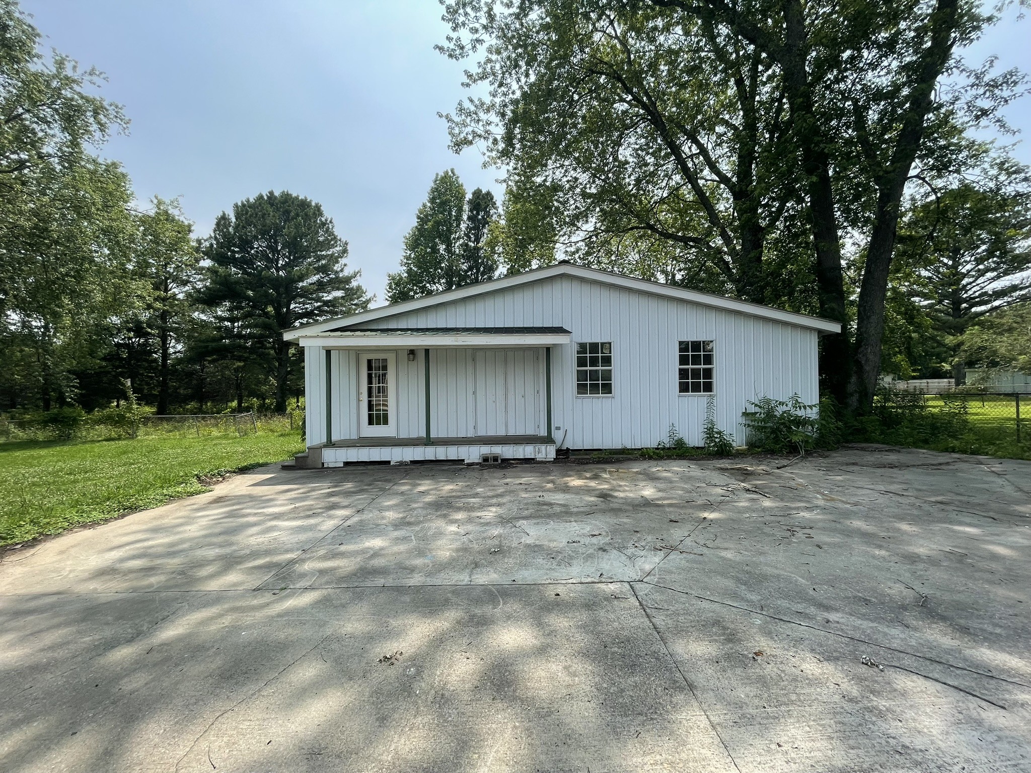 1406 Old Estill Springs Rd