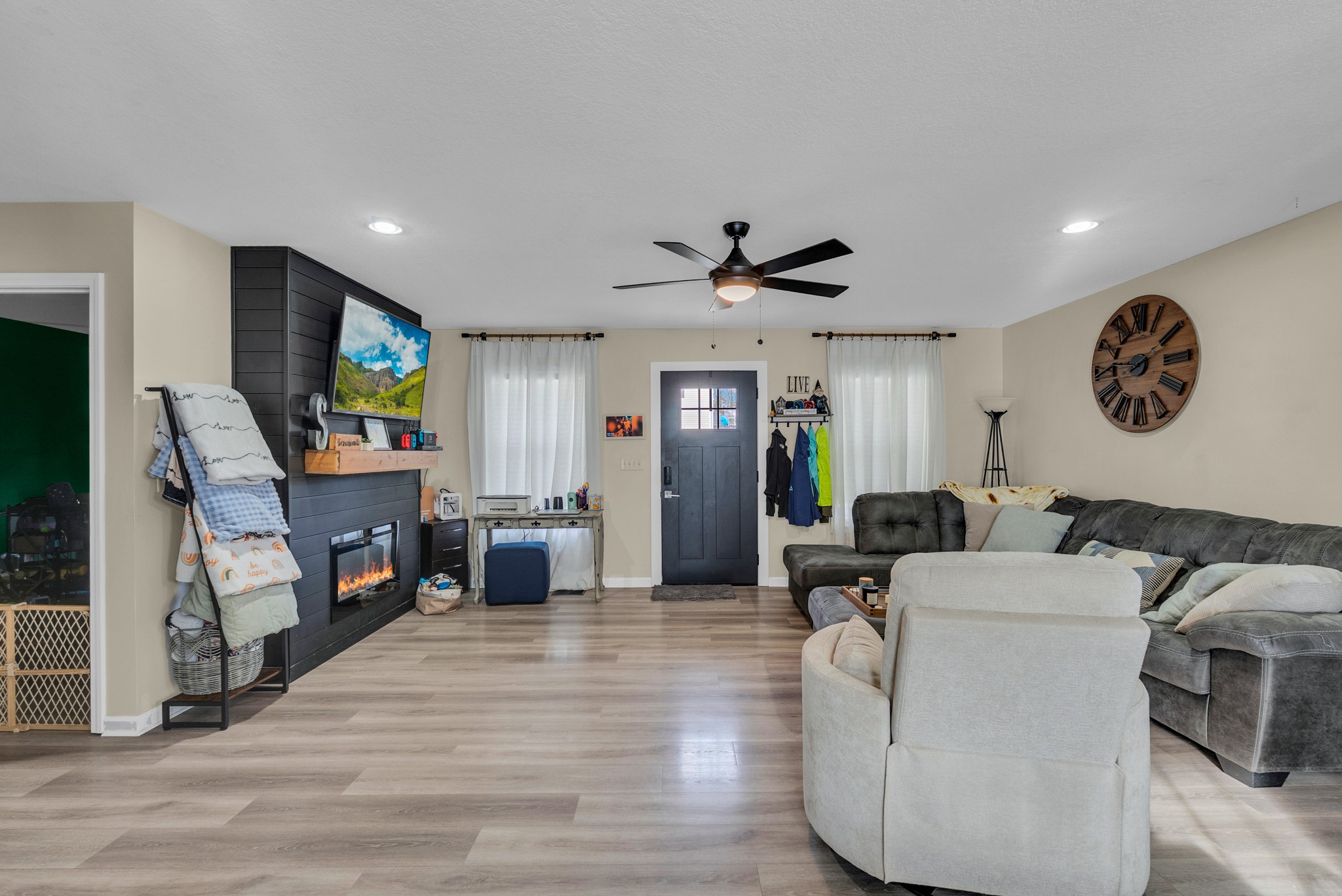 1223 Quail Hollow Cir