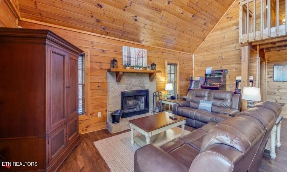 103 James Pass Way