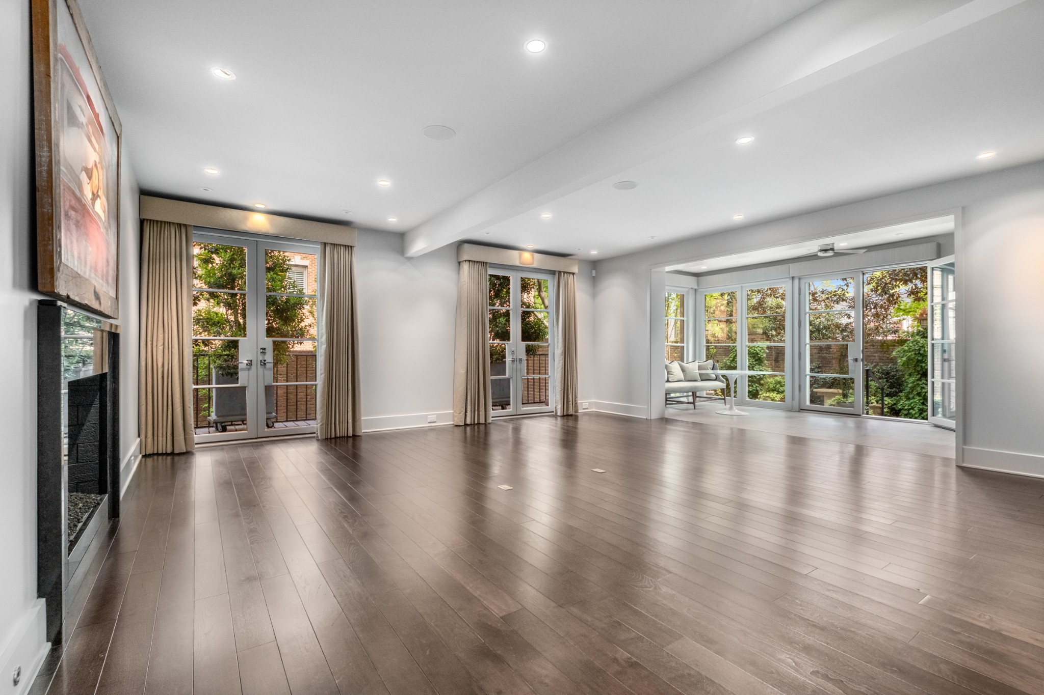 3737 West End Ave Residence 102
