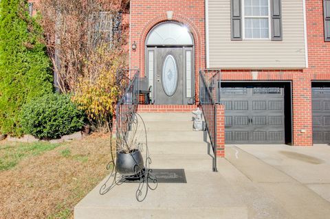 1605 Apache Way Clarksville TN 37042