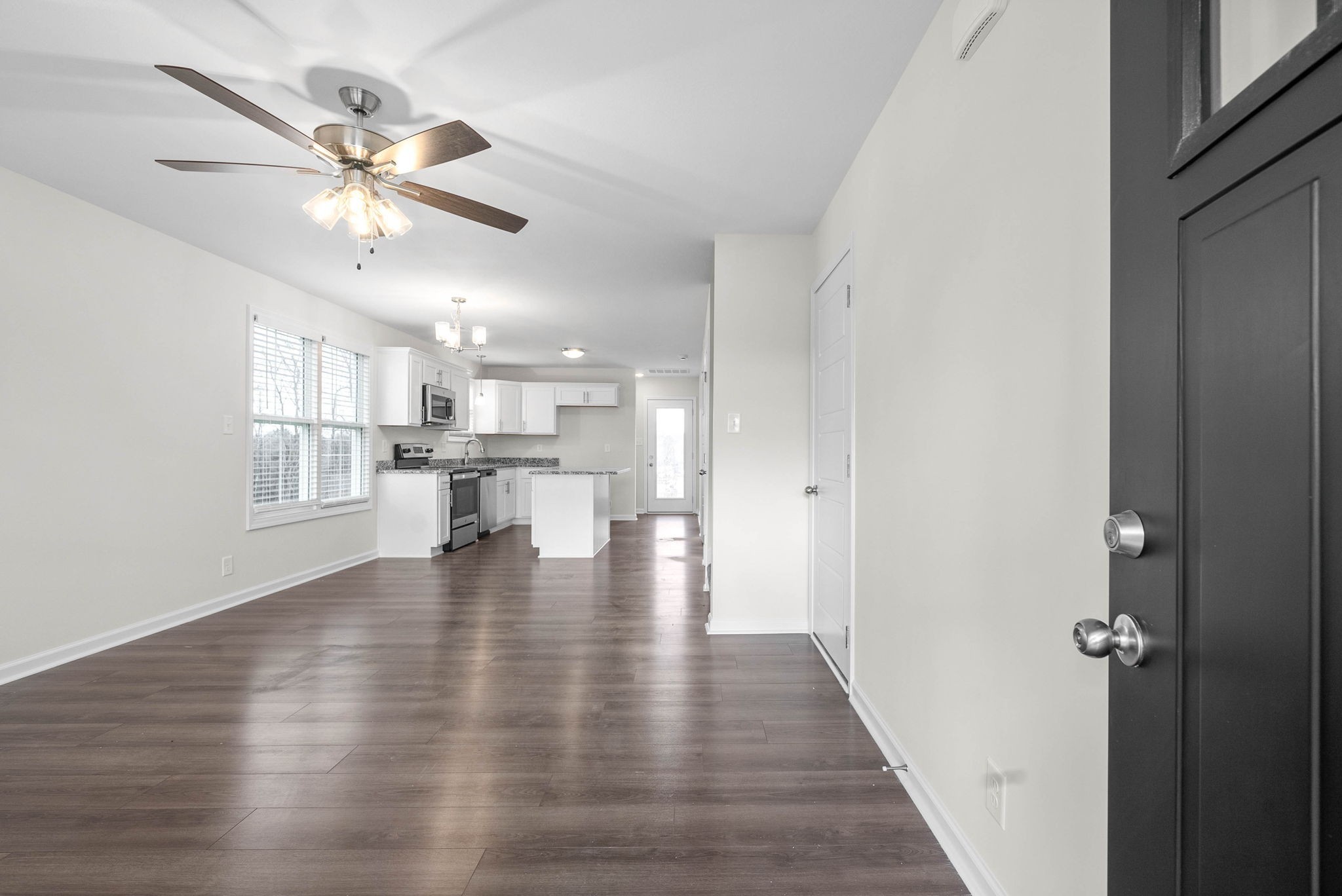 Clarksville, Tennessee 37040, United States, 3 Bedrooms Bedrooms, ,3 BathroomsBathrooms,Residential,Active,126730