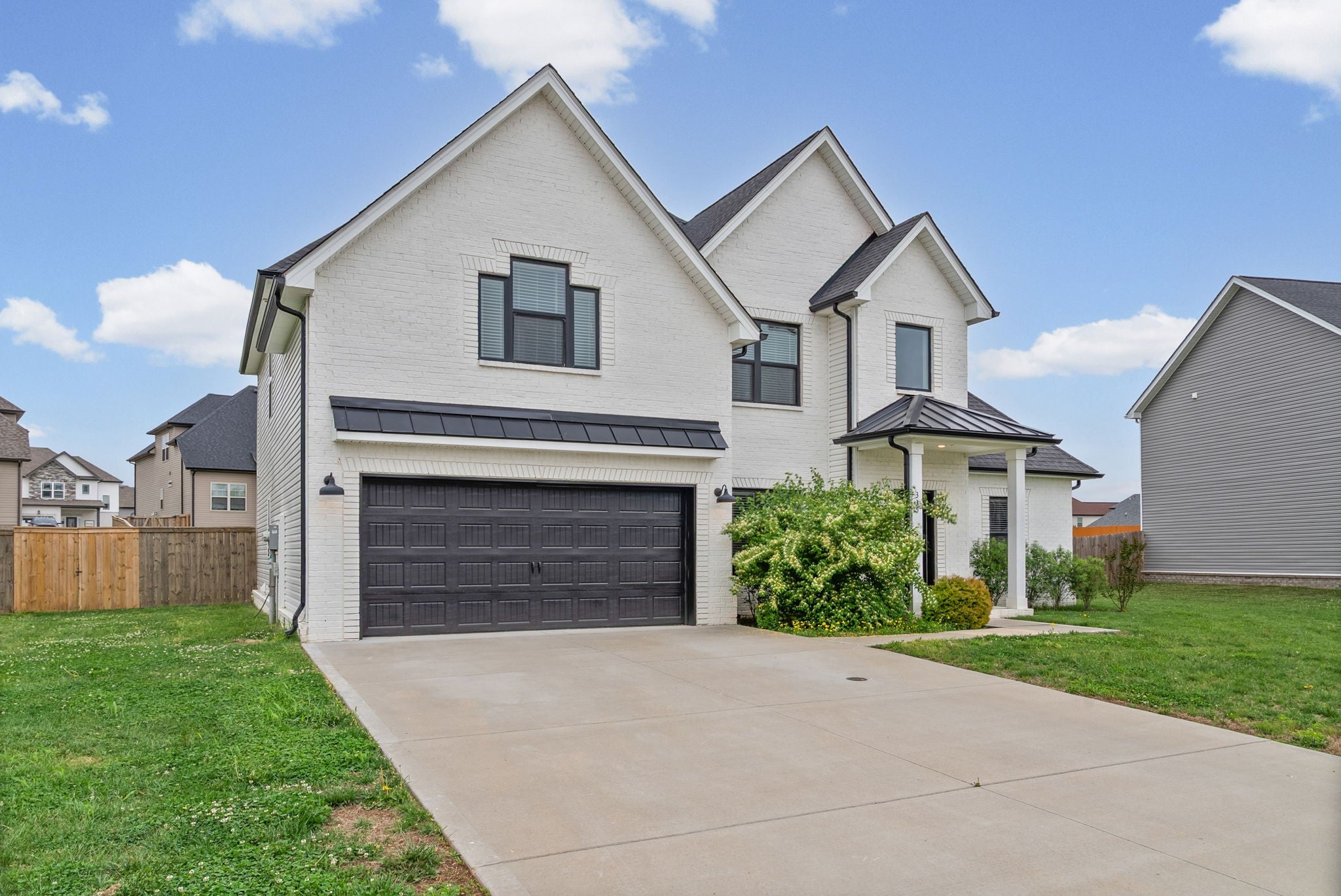 335 Bluebriar Trce