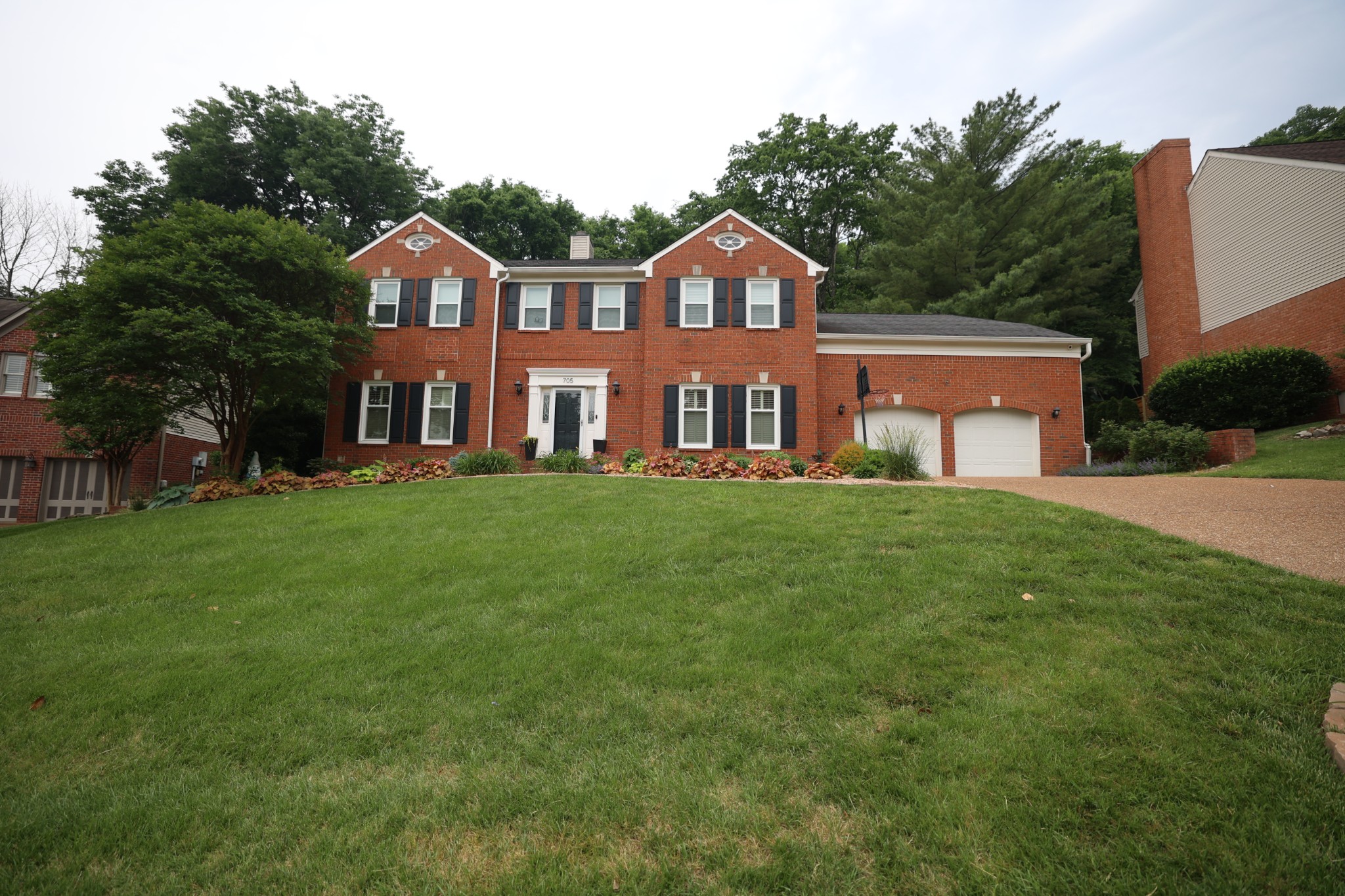 705 Roantree Dr