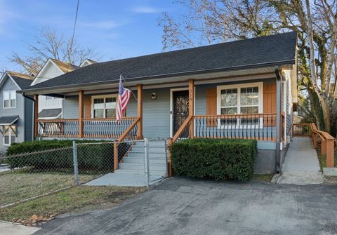 Photo of 318 Queen Ave, Nashville, TN 37207 (MLS # 3065292)