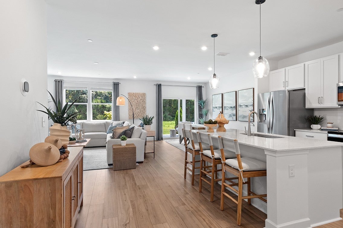 810 Molly Lane