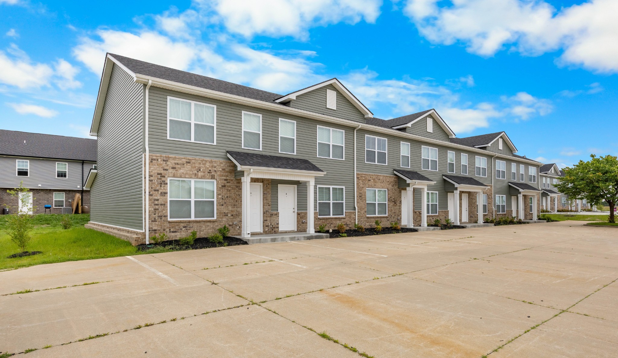 2209 Eldos Trace Cir E