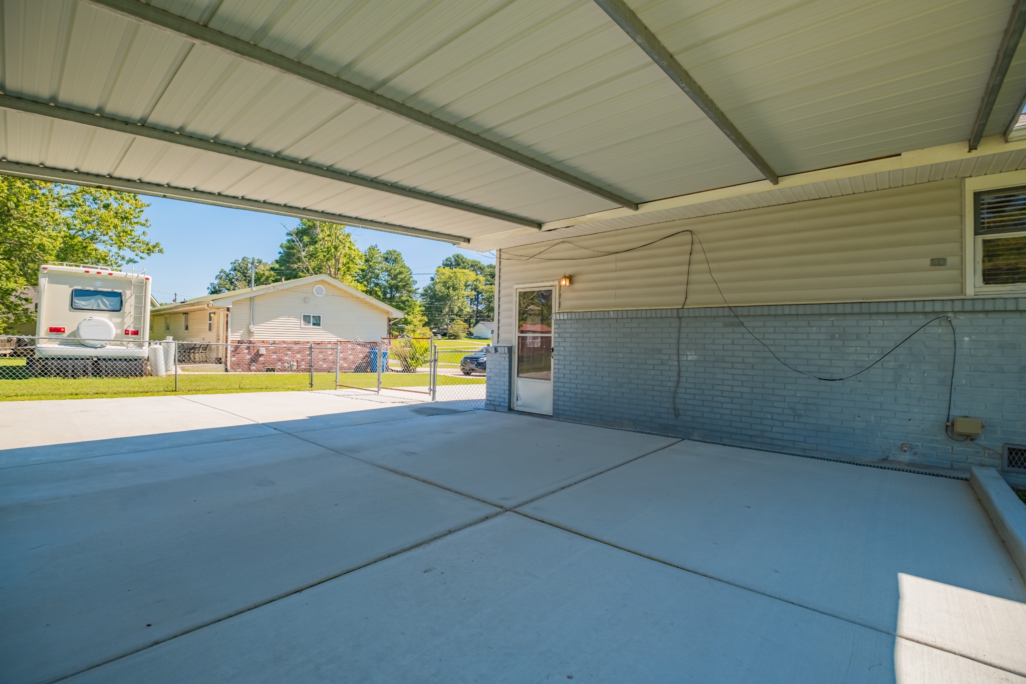 120 Woodcrest Blvd
