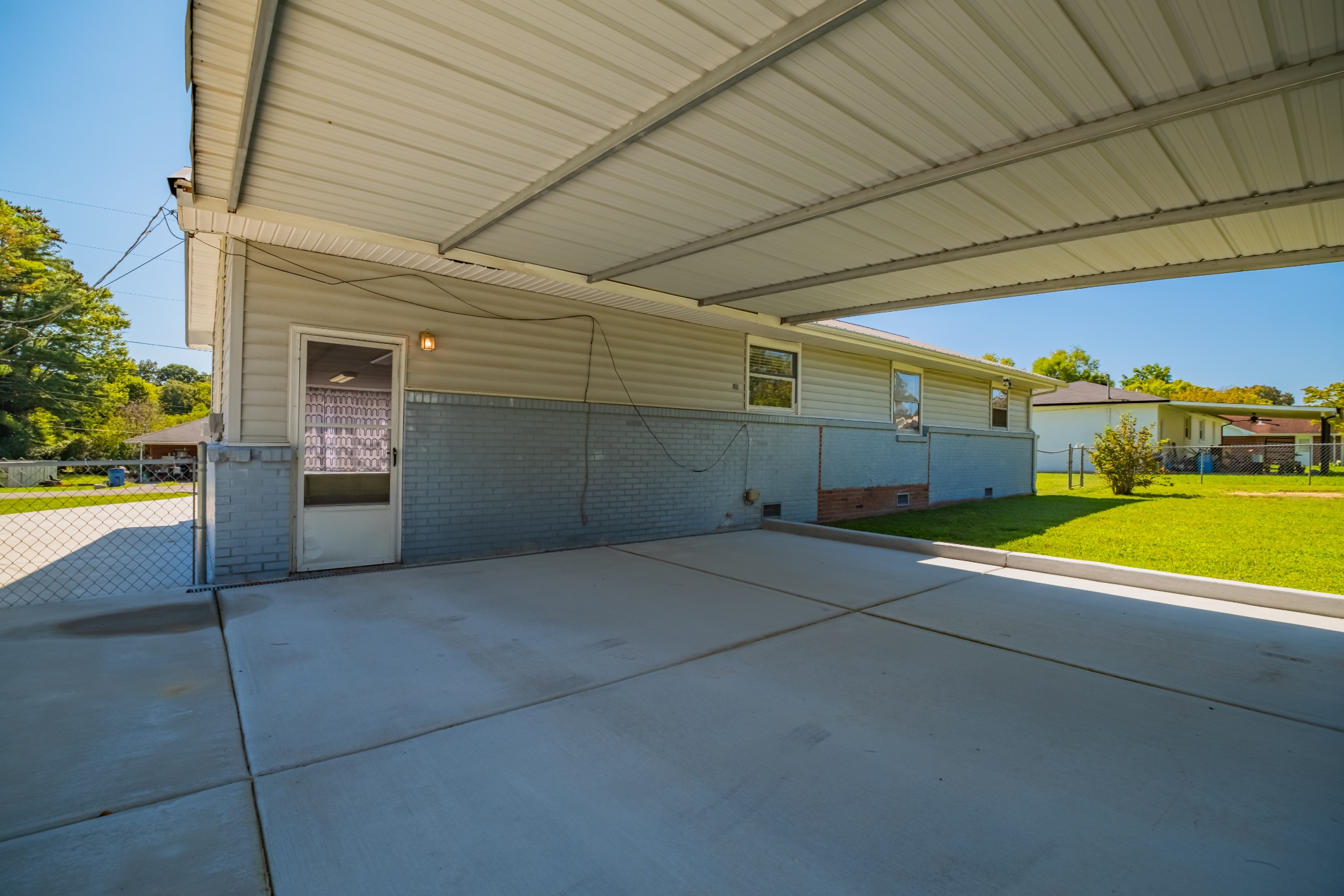 120 Woodcrest Blvd