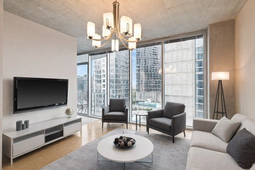 301 Demonbreun St 1313