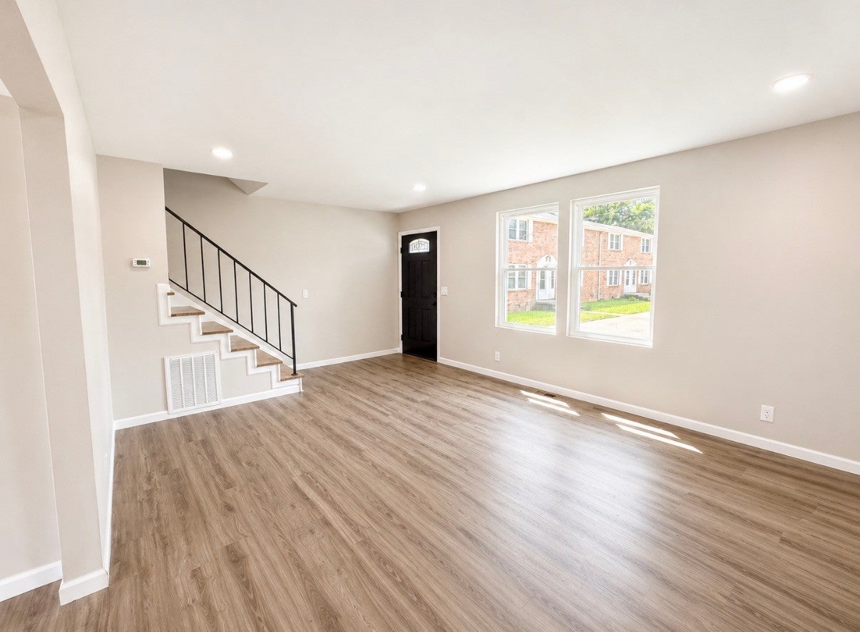 607 Bellevue Rd N