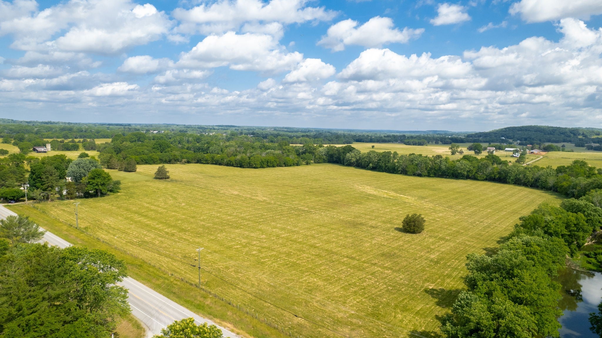 2393 Trousdale Ferry Pike