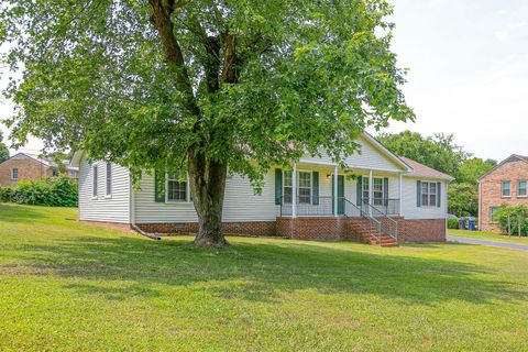 517 Woods Dr Columbia TN 38401