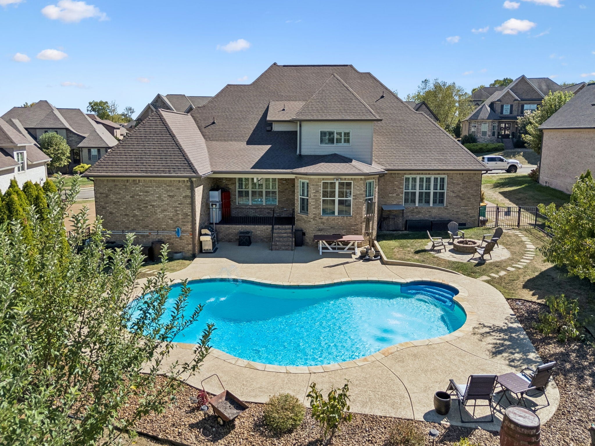 3004 Brisbane Ct