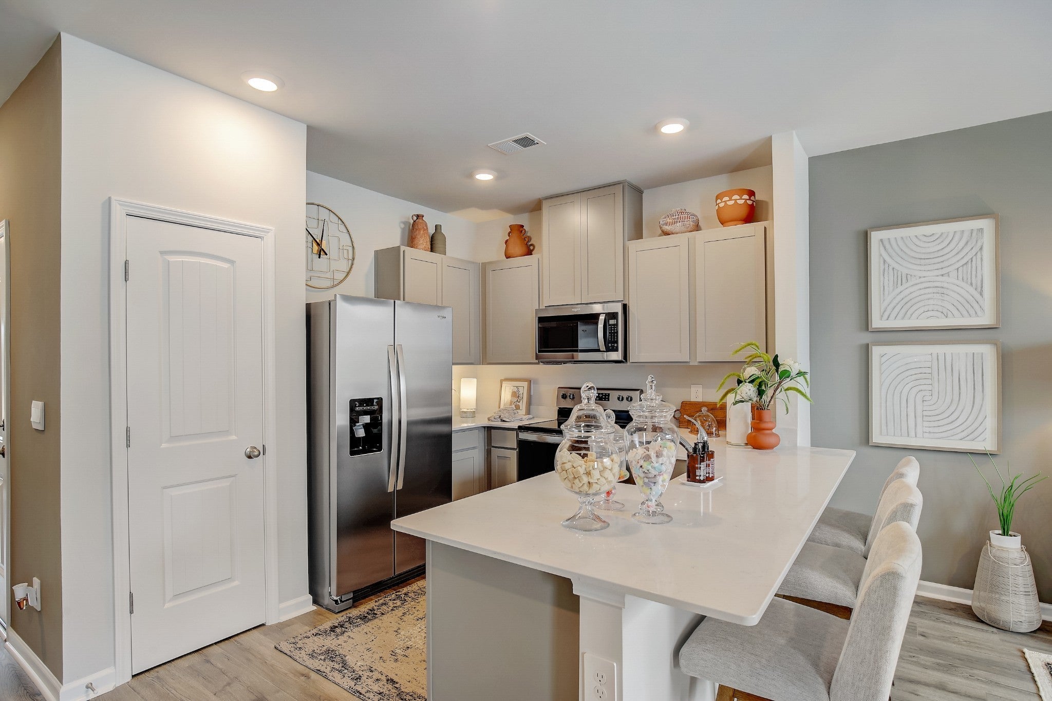 2241 Harlequin Point