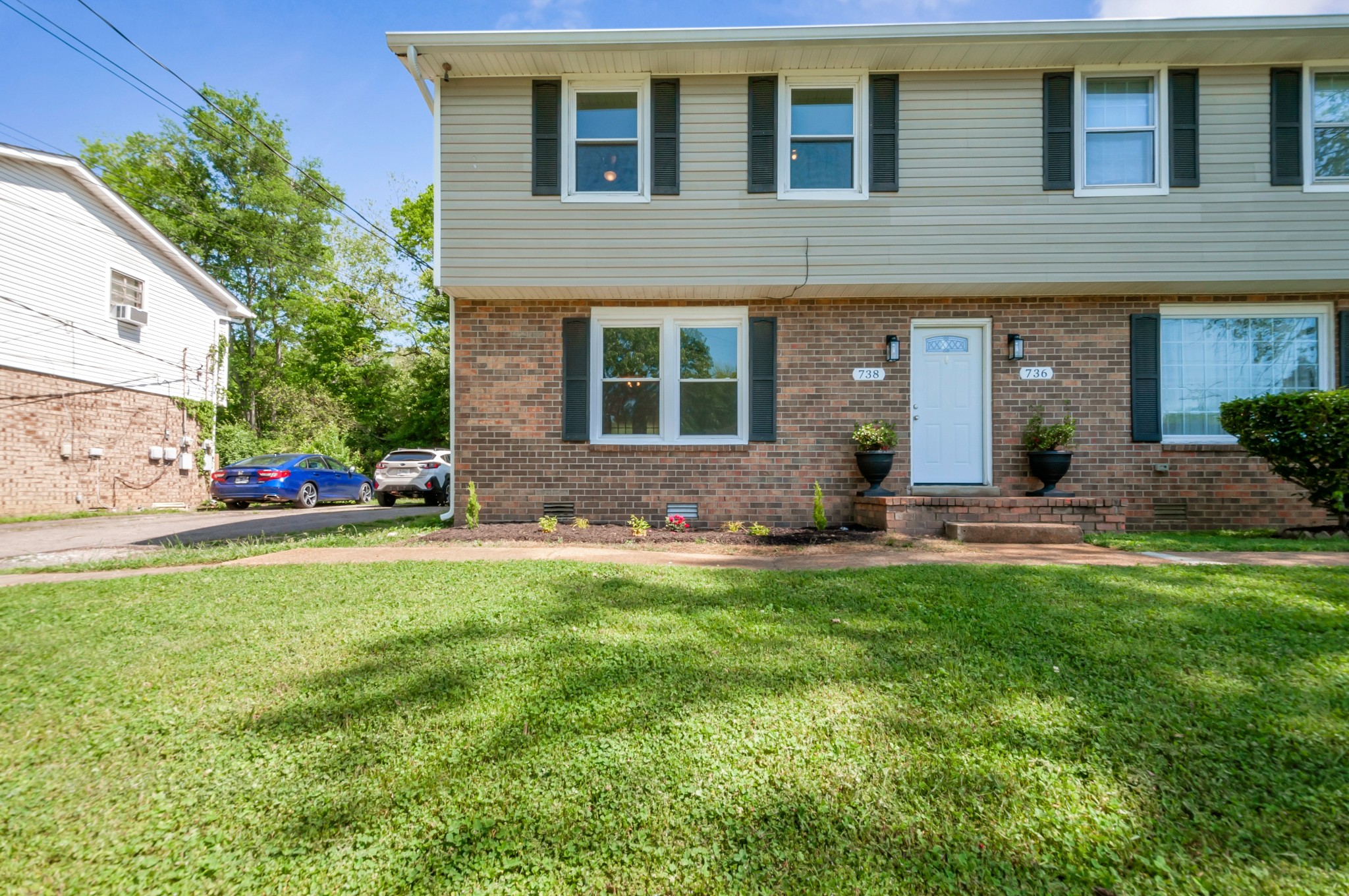 738 McPherson Dr