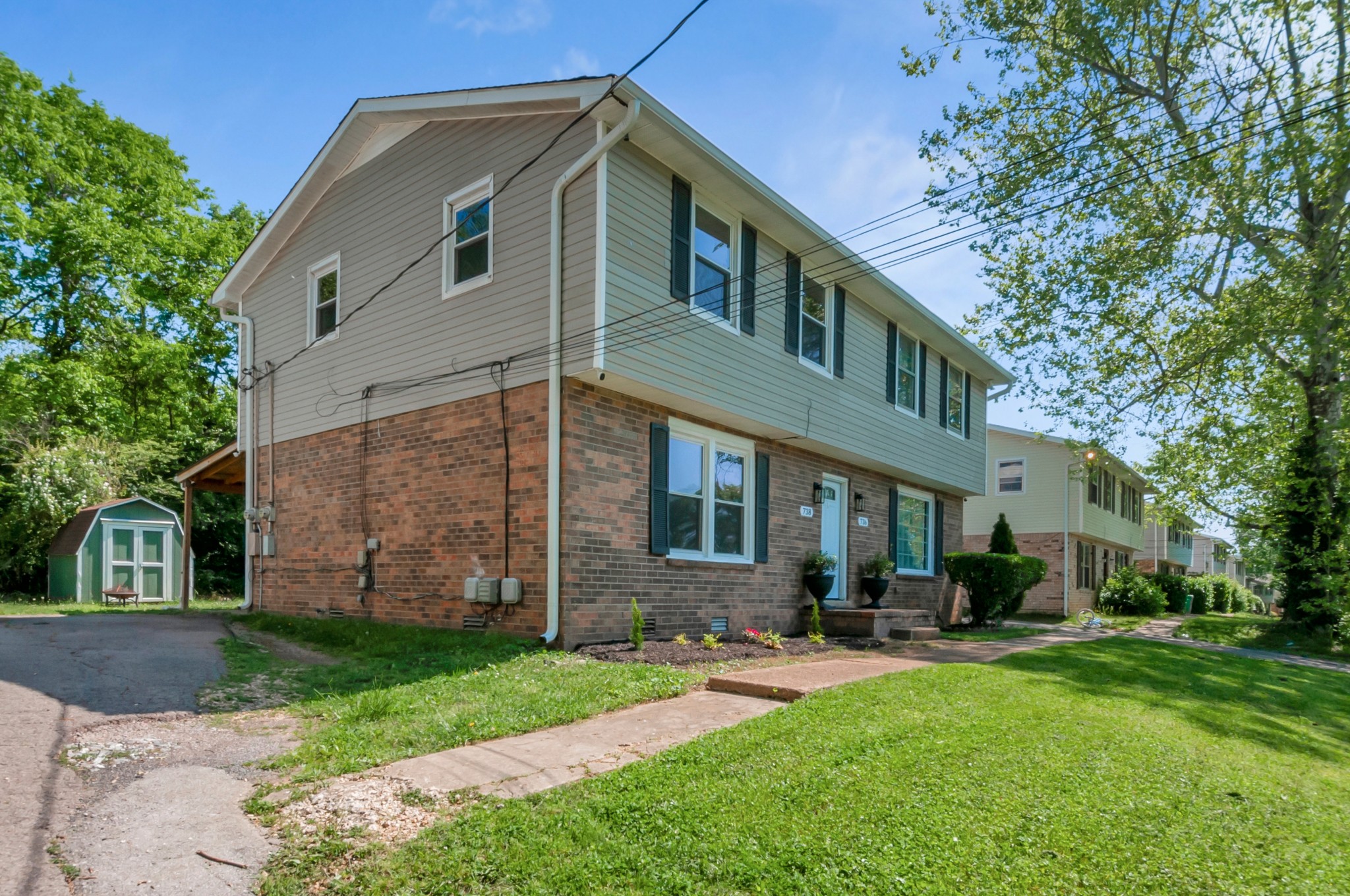 738 McPherson Dr
