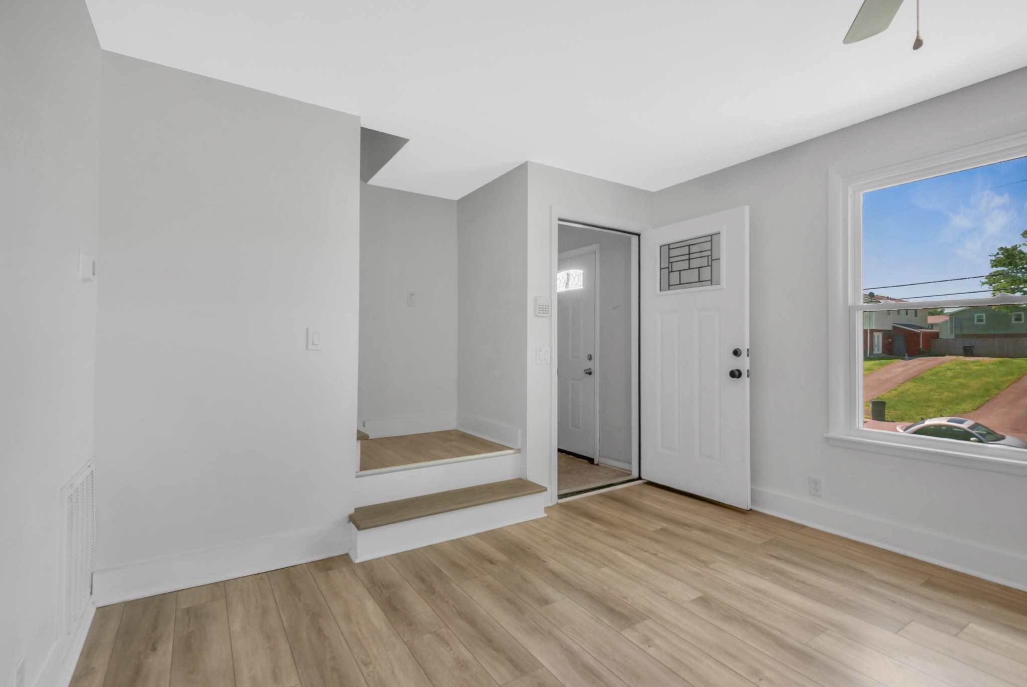 738 McPherson Dr