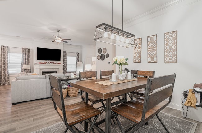 3058 Wiltshire Park Pl