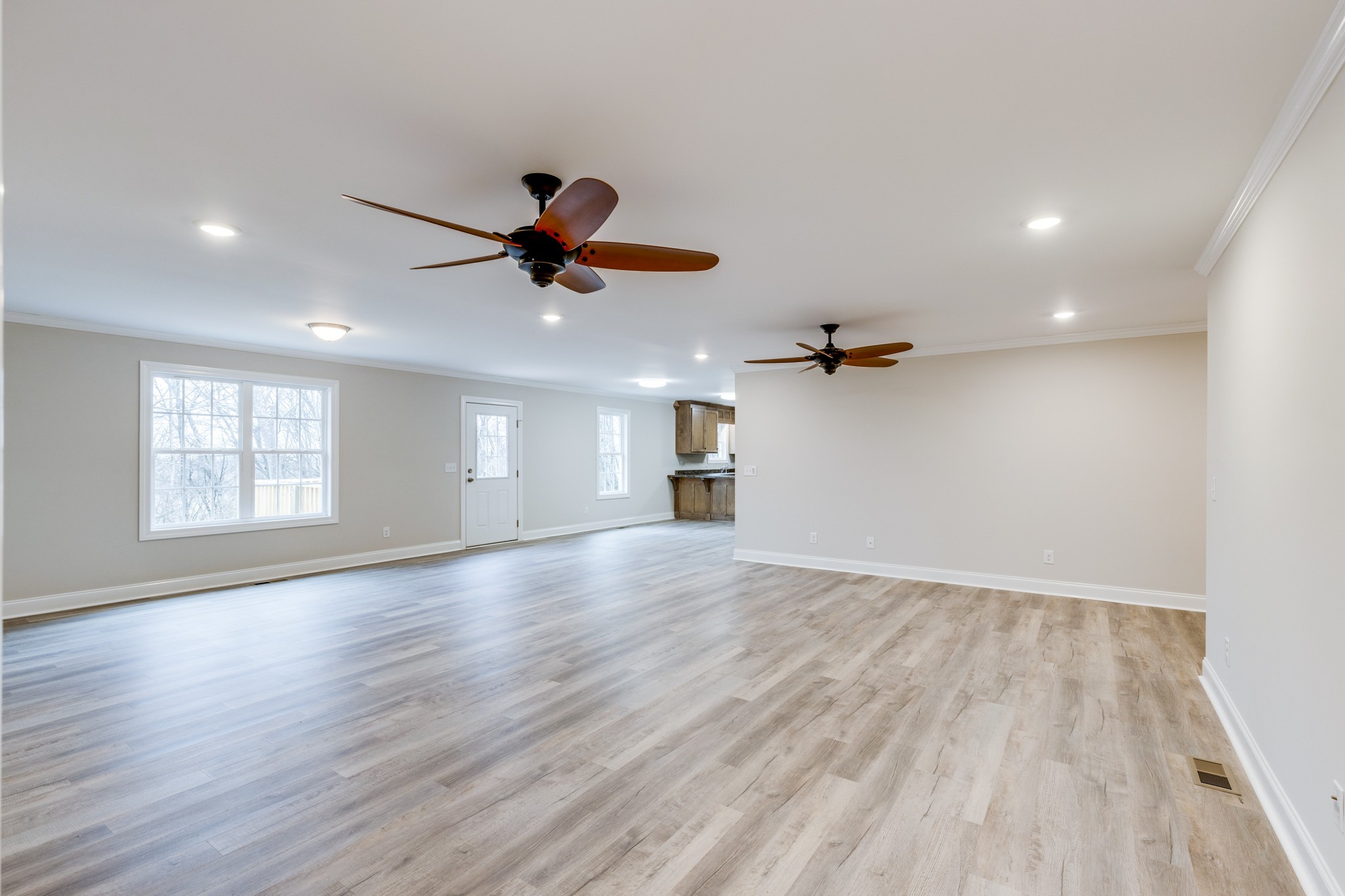 124 Lookout Ln