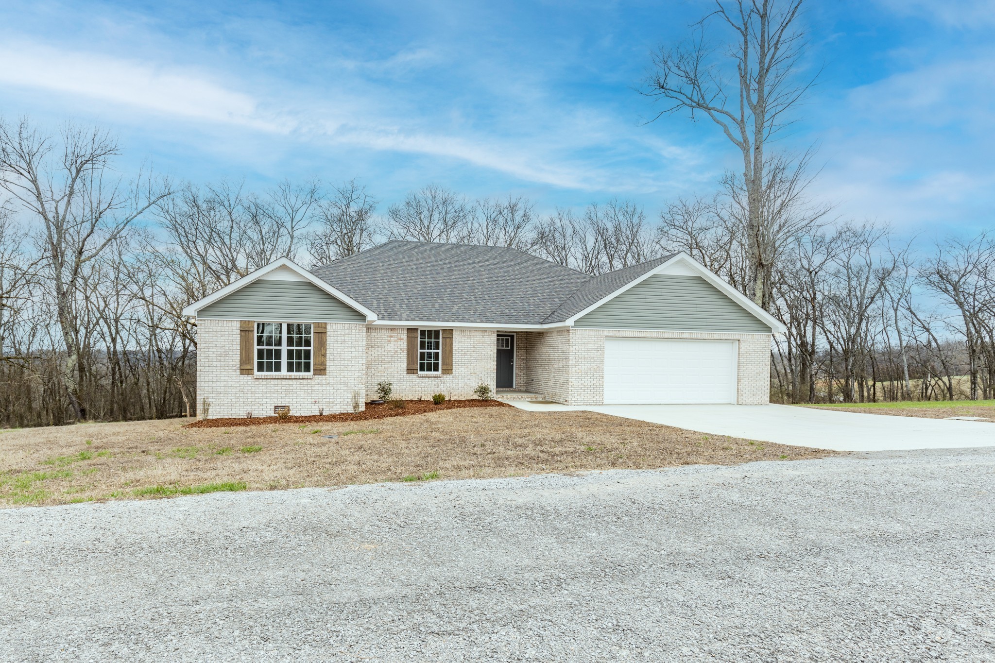124 Lookout Ln