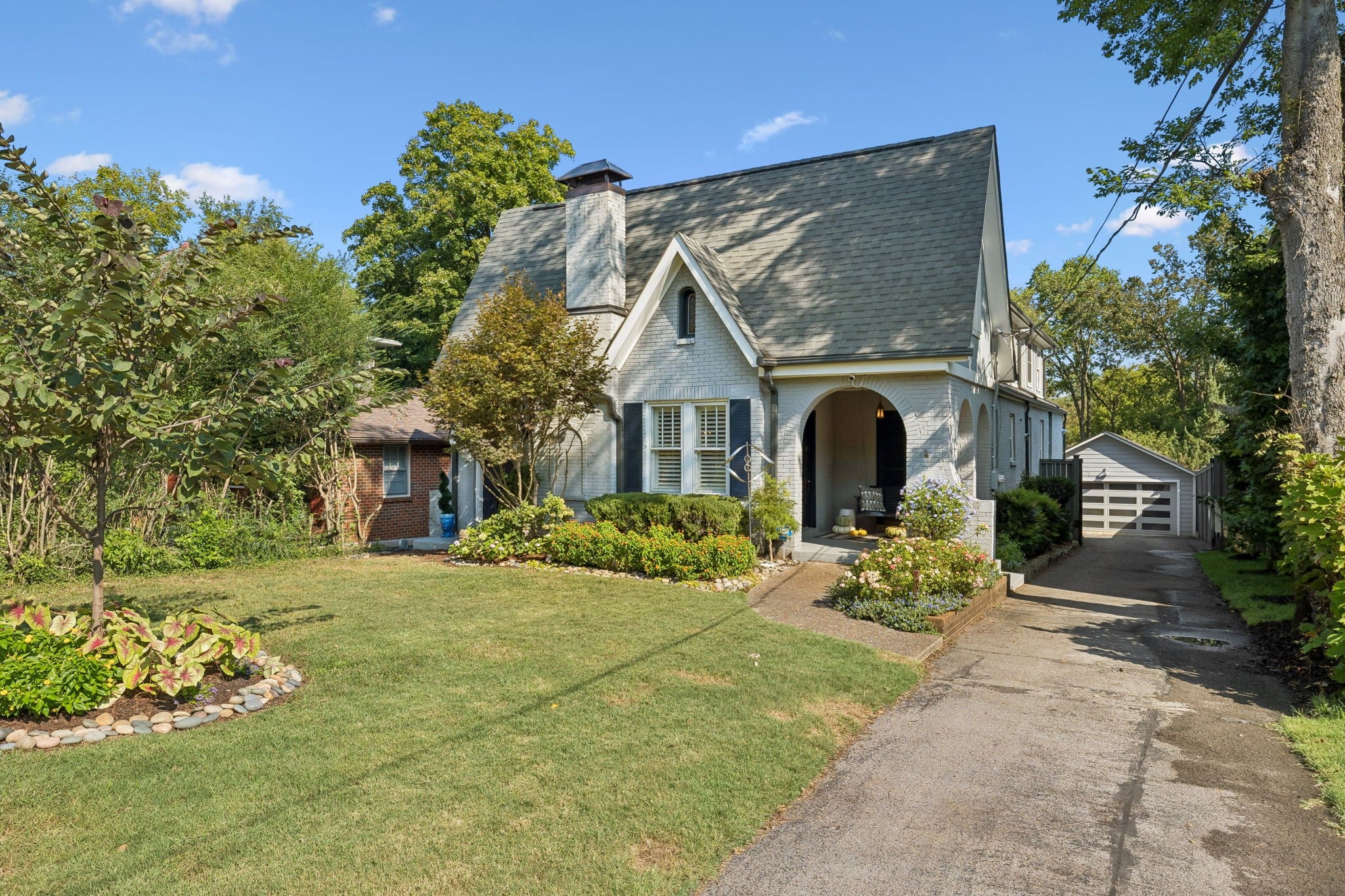 4-bed home for sale in Nashville, TN 37212, 2508 Westwood Ave 2508 Westwood Ave, Nashville TN 37212 4-bed home, photo 4 of 60